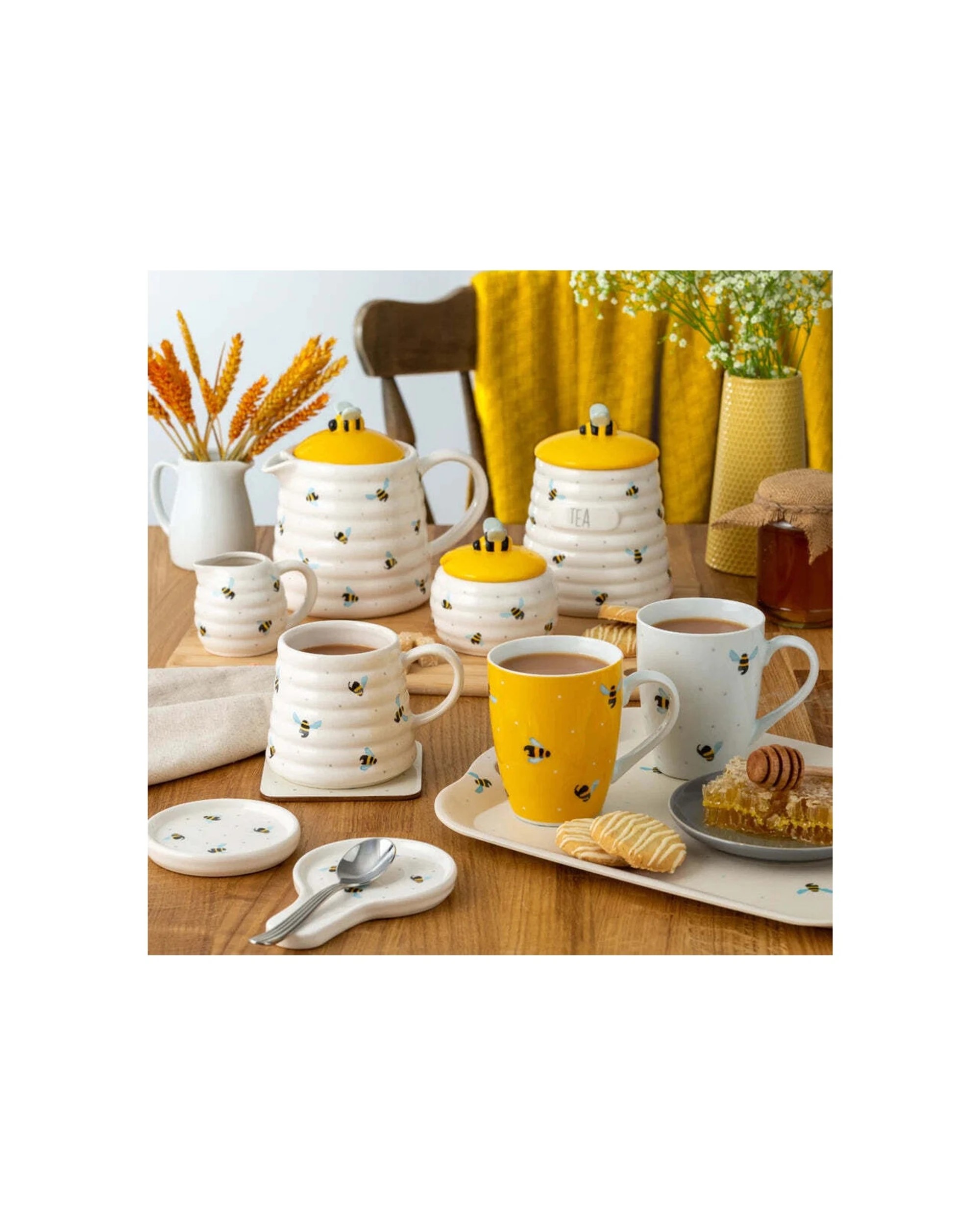 2 Price & Kensington Sweet Bee EasyPour Milk Jug Ceramic Beehive Design 125ml - White, 2 of 3