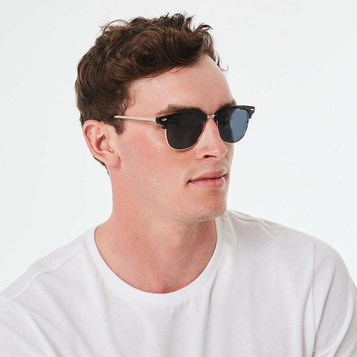 5 Classic Polarised Sunglasses BLACK, 5 of 7