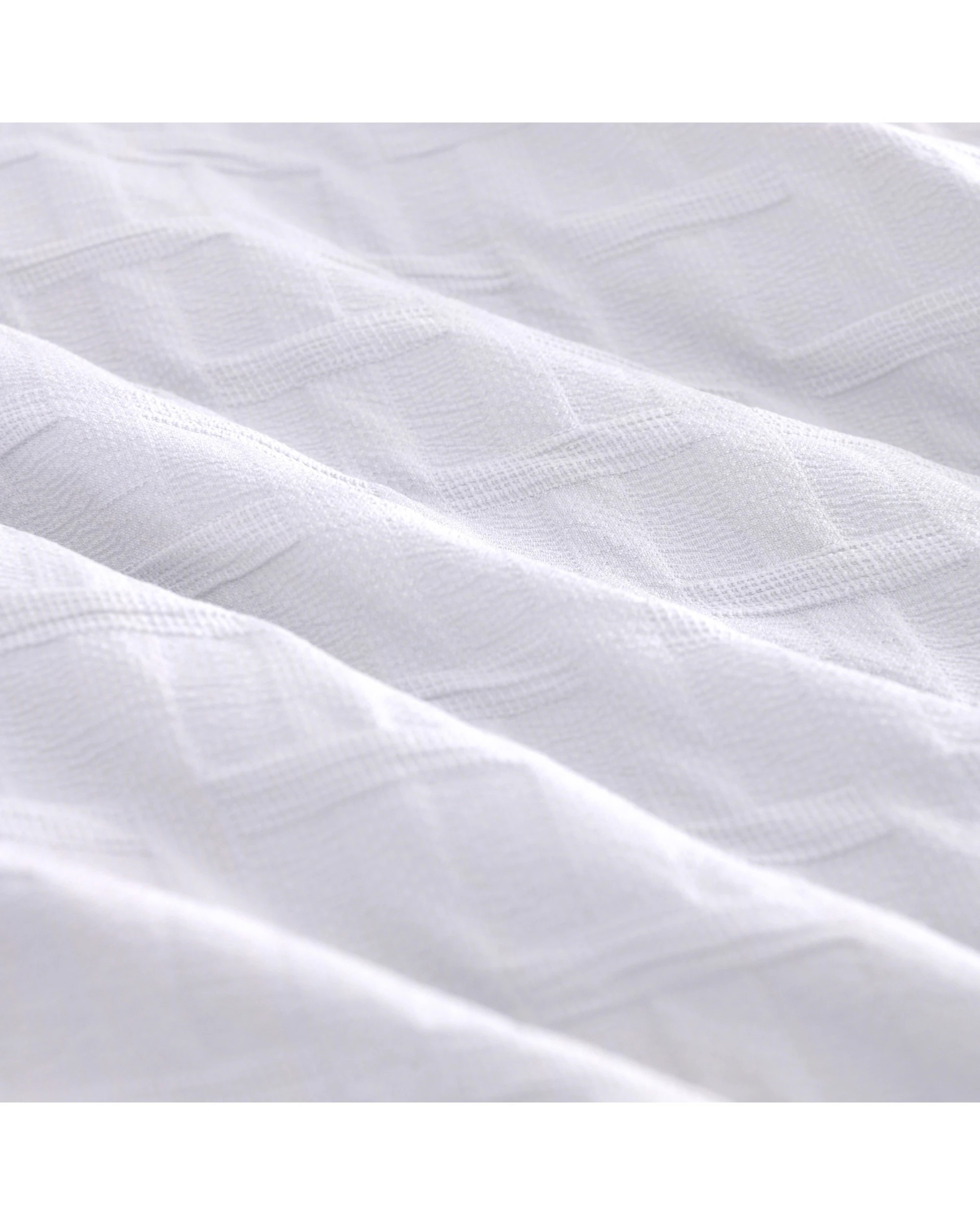 4 Dreamaker Aubrey Jacquard Quilt Cover Set - King Single Bed - White, 4 of 7