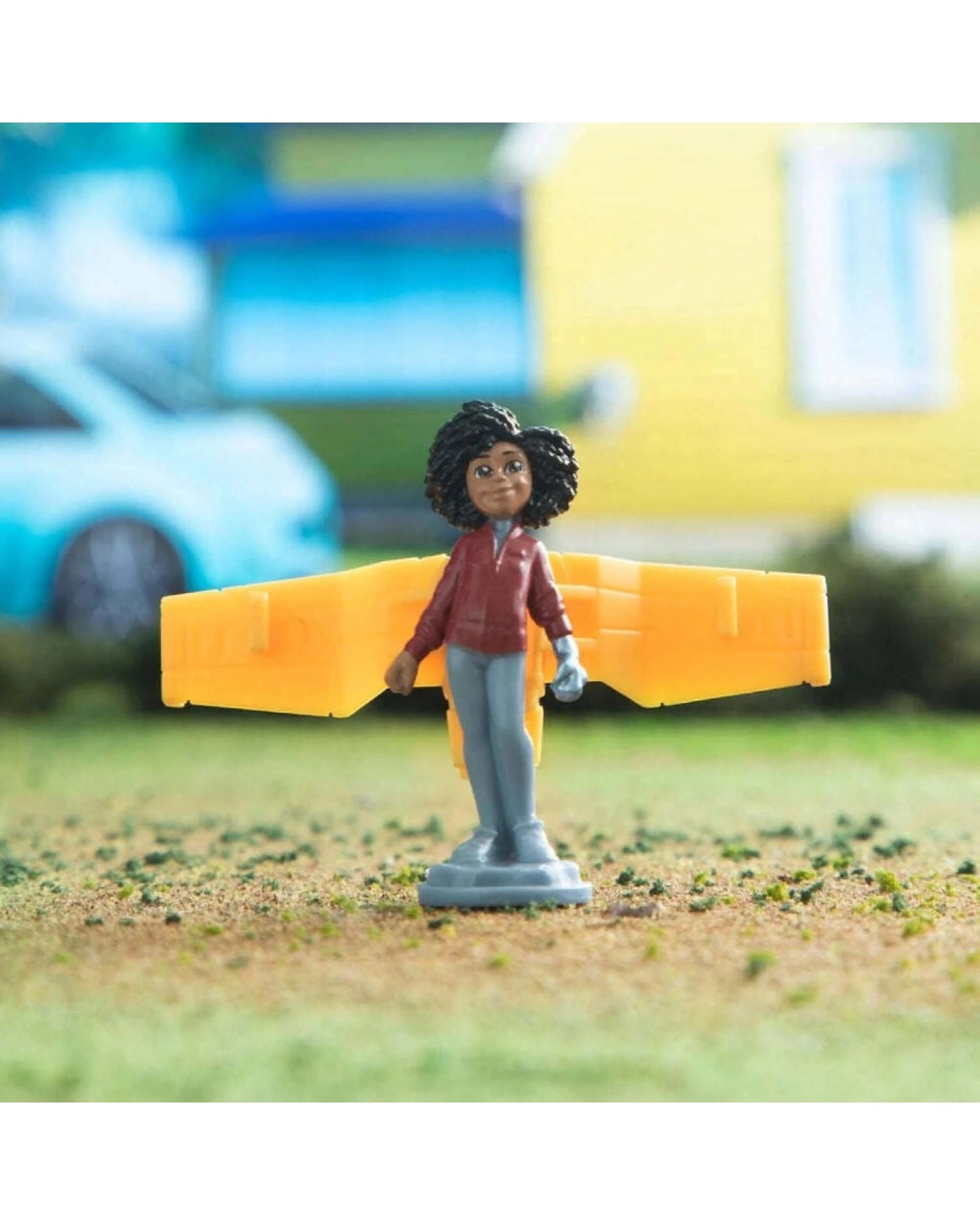 4 Transformers Earthspark Spin Changer Bumblebee and Mo Malto Action Figure, 4 of 5