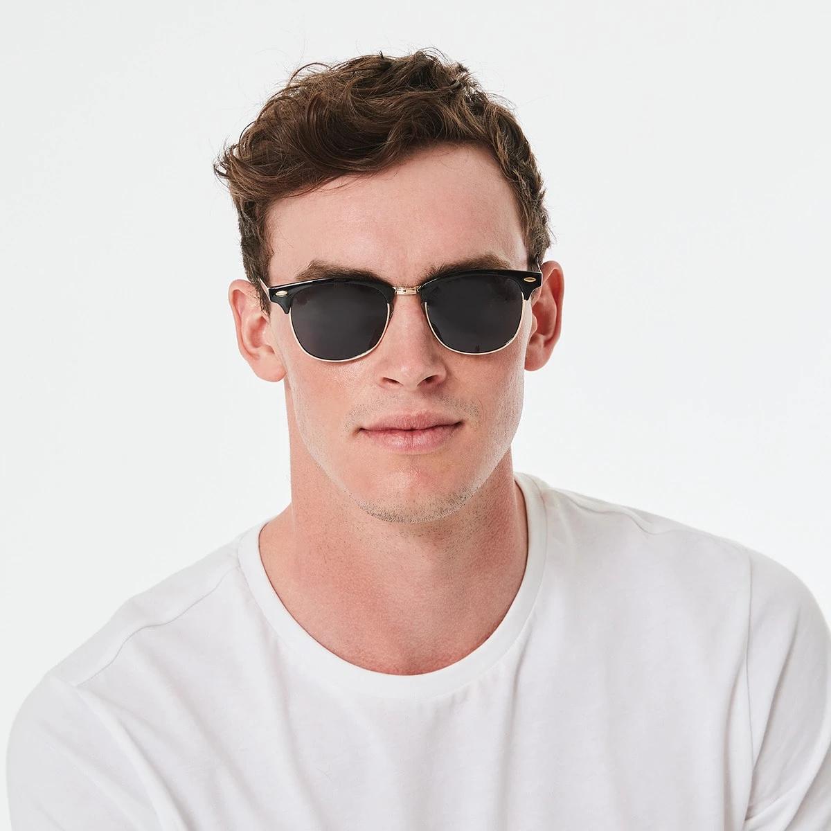 6 Classic Polarised Sunglasses BLACK, 6 of 7