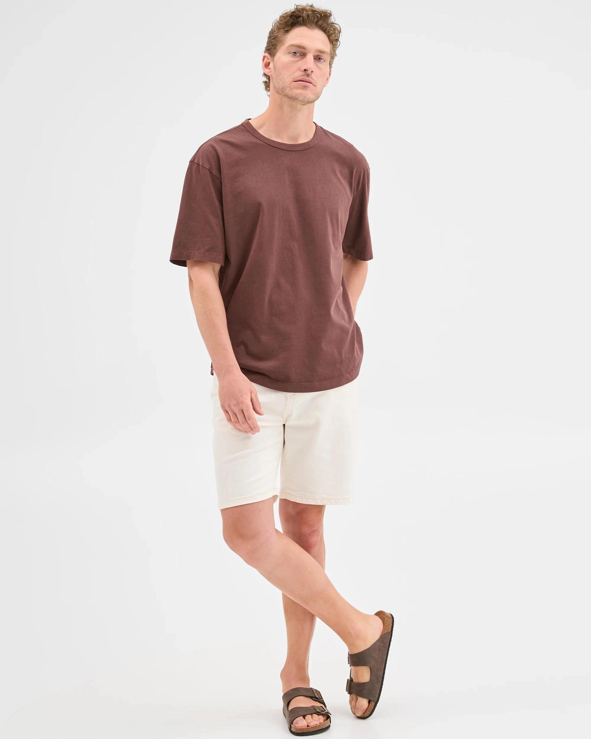 1 Target Man Australian Cotton Oversized T-Shirt MAROON, 1 of 5