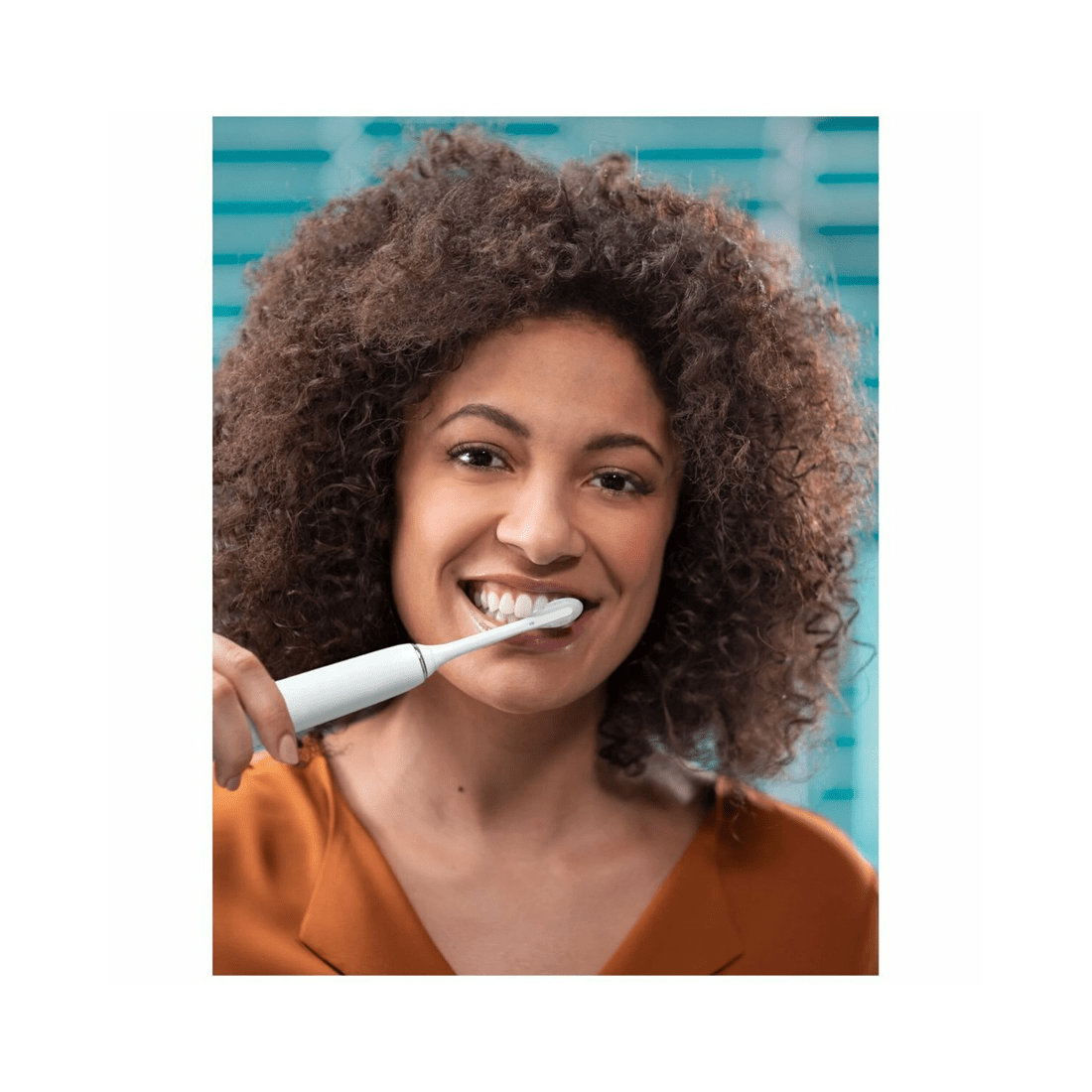 4 Philips Sonicare DiamondClean 9000 Electric Toothbrush White, 4 of 5