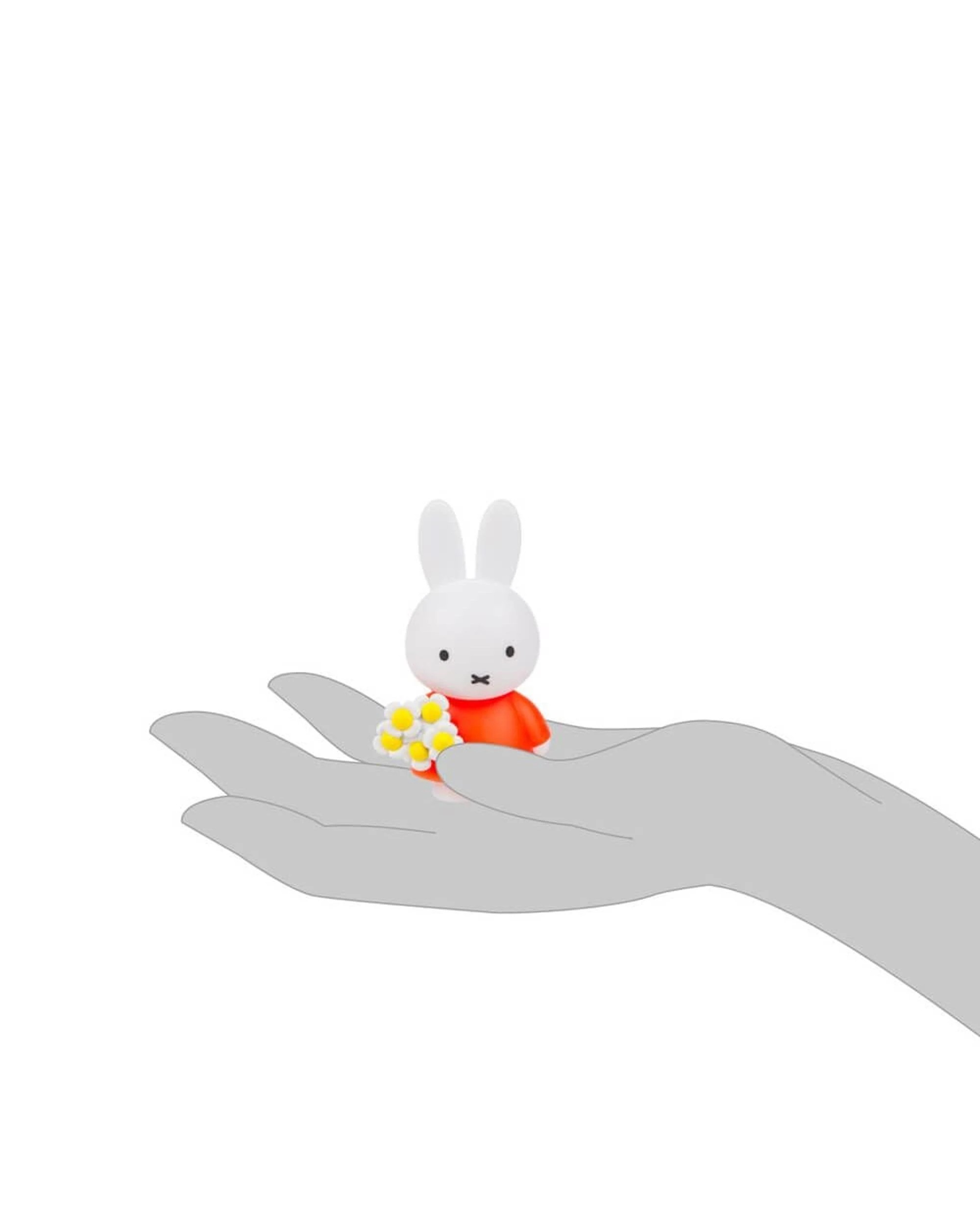 7 Miffy Classic Series 4 Vinyl Figurine Blind Box, 7 of 7