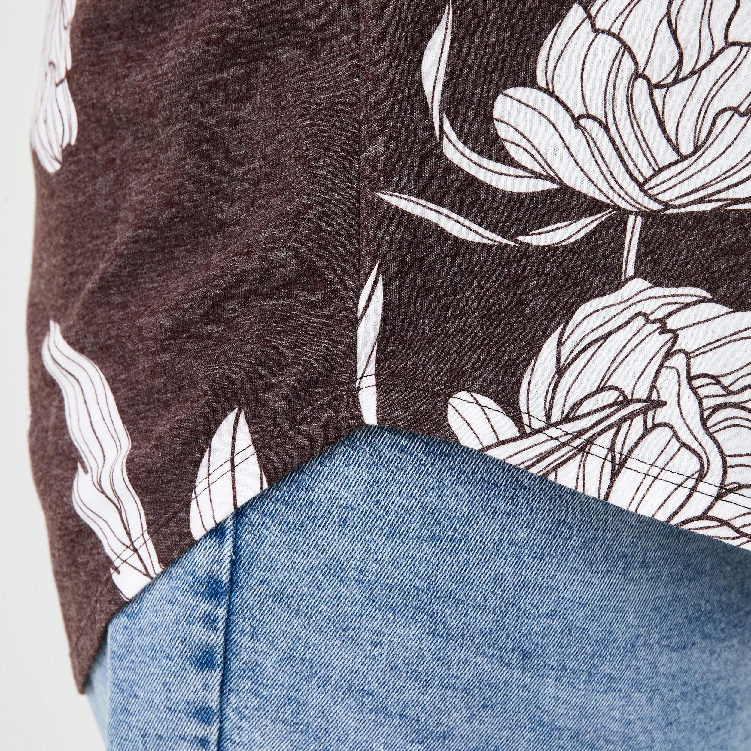 6 Curve Short Sleeve Print V-neck T-shirt Choc Flrl, 6 of 6