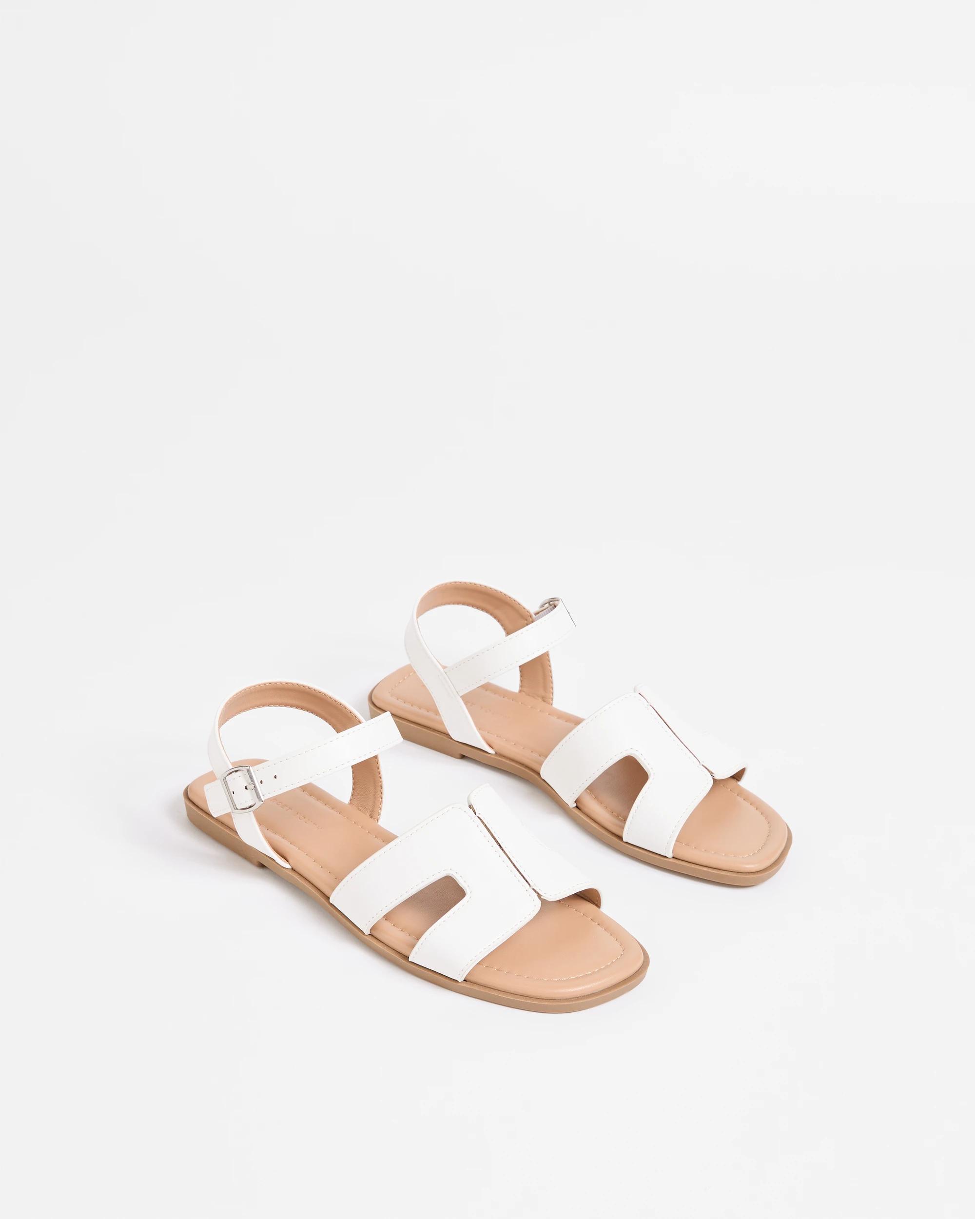 2 Target Girls Senior Leather-look Sandal WHITE, 2 of 3