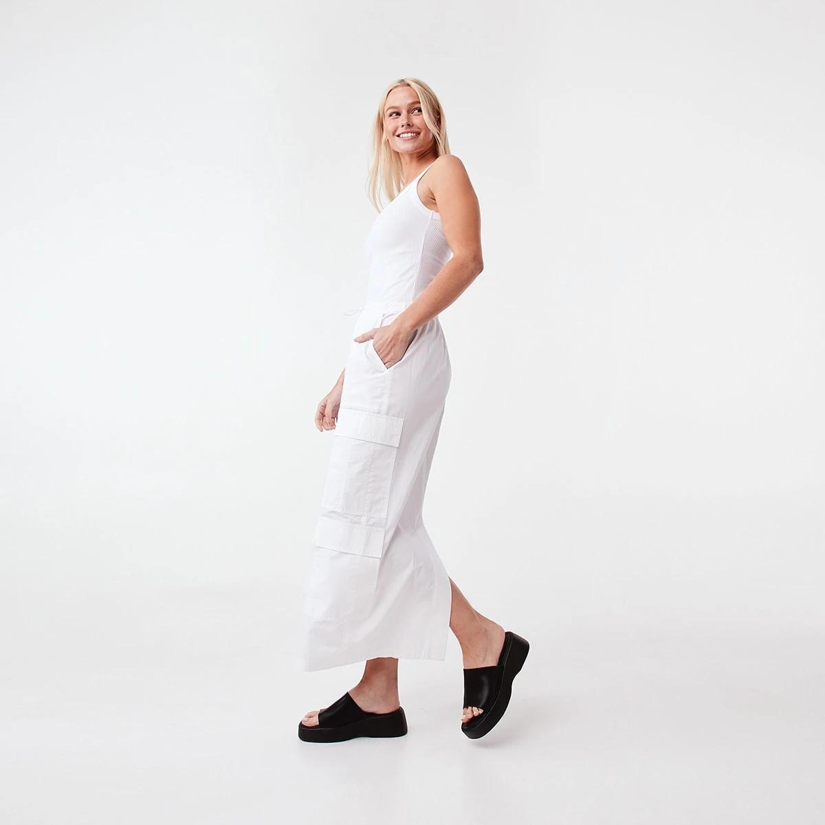 6 Sleeveless Rib Scoop Cami Top White, 6 of 9