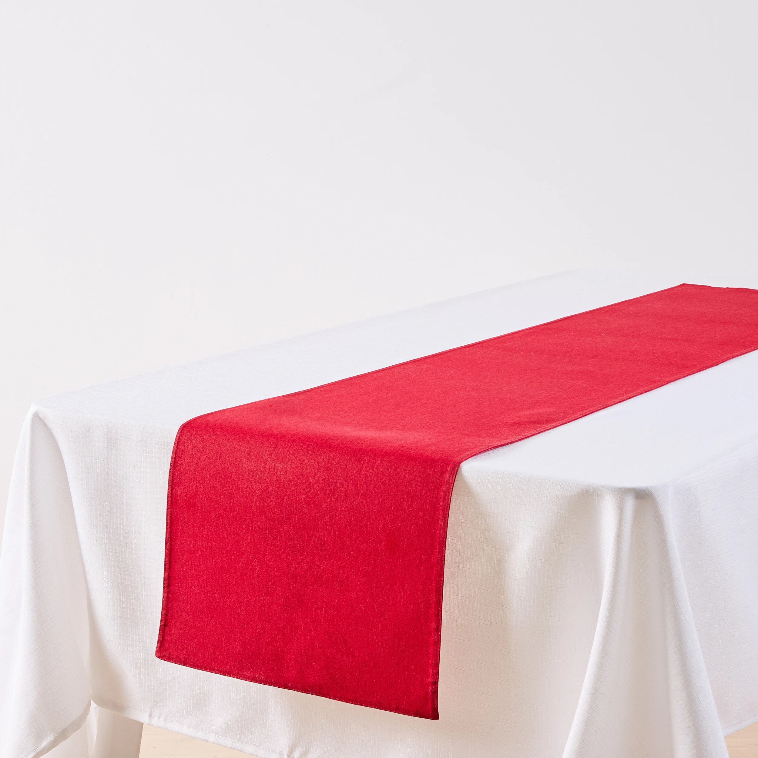 4 Holly Table Runner, 4 of 8