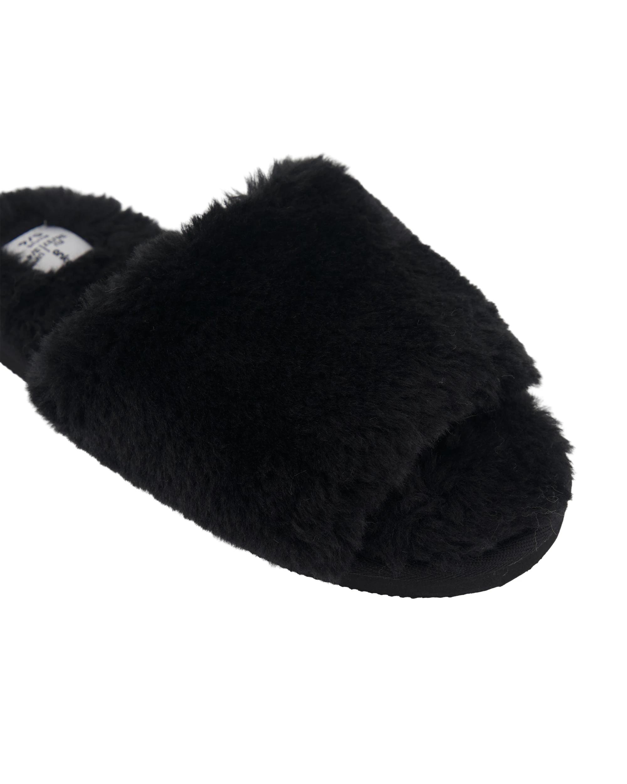 3 EVA Outsole Furry Slides Black, 3 of 3