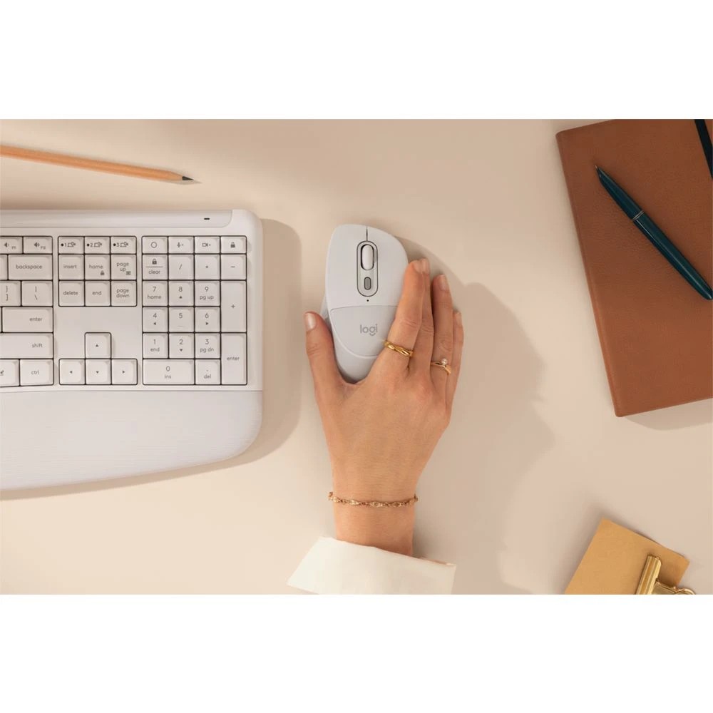 7 Logitech M850 L Bluetooth Mouse Off White, 7 of 7