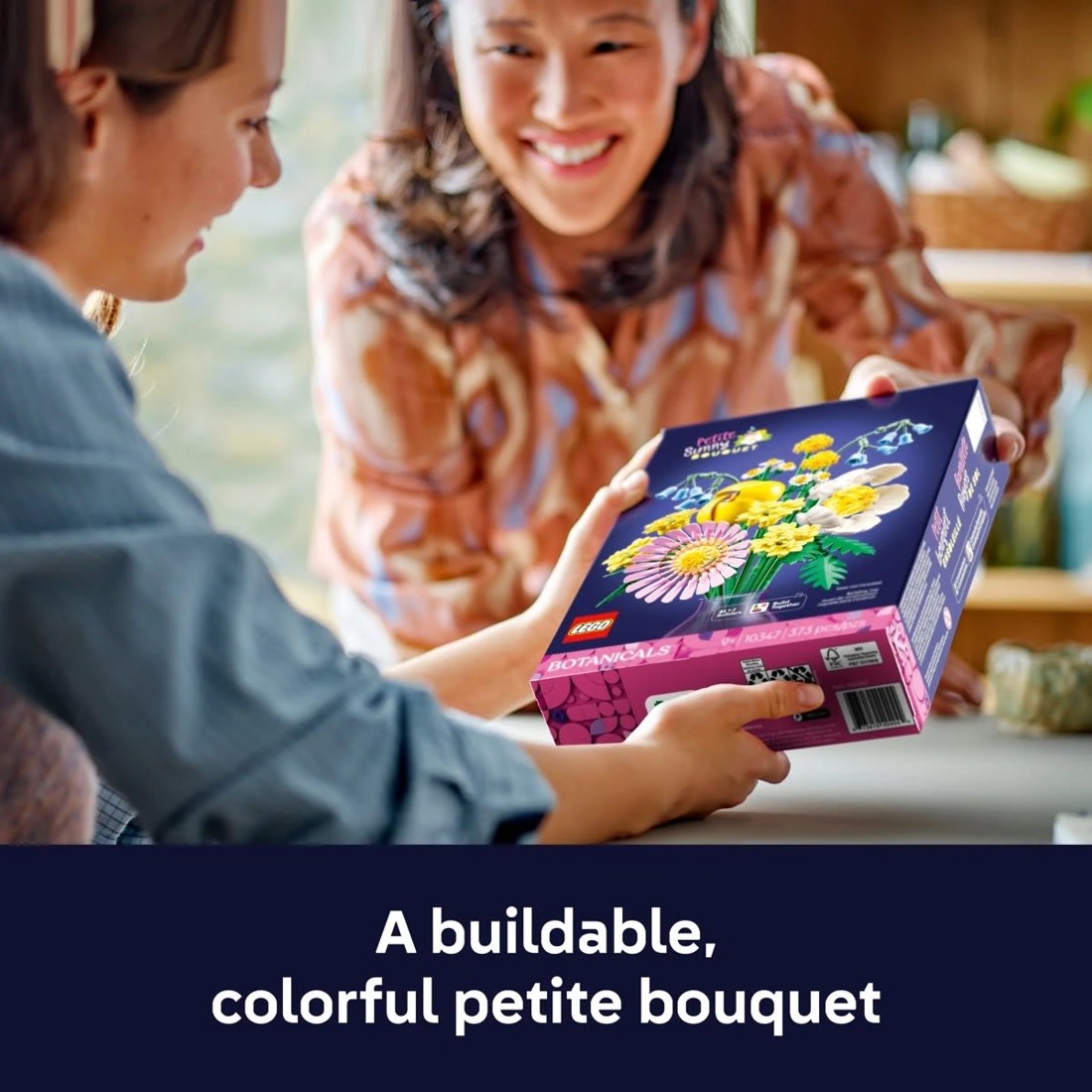 5 LEGO Botanicals Petite Sunny Bouquet 10347, 5 of 10