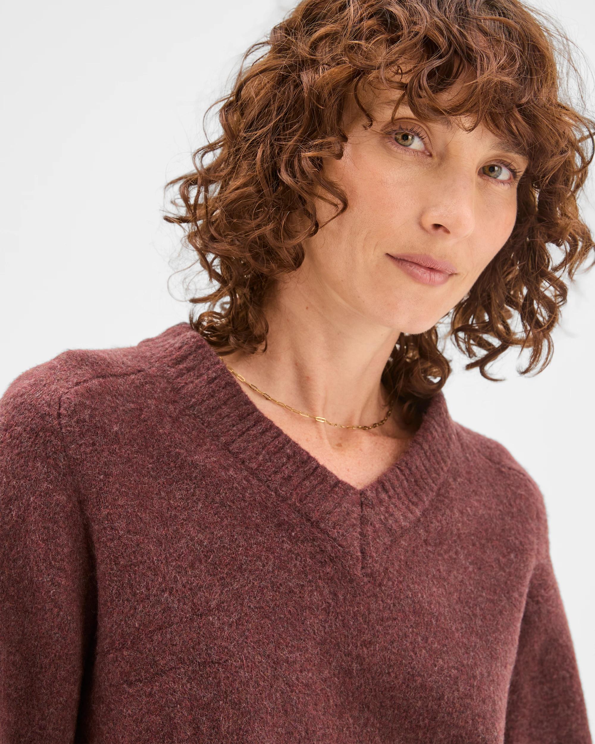 5 Target Woman Super Soft High V-Neck Jumper BURGUNDY, 5 of 6