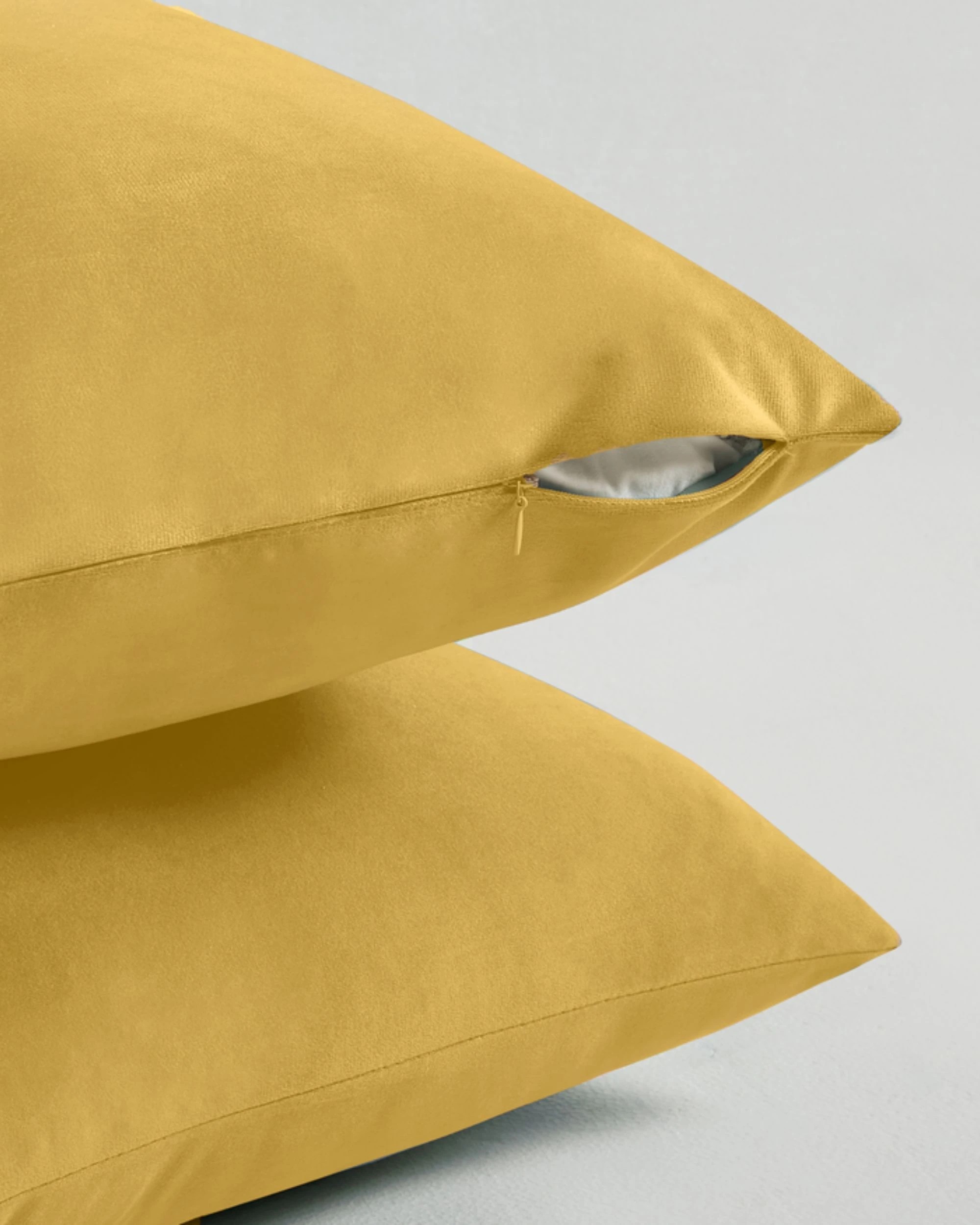 2 Gioia Casa 2-Pack Velvet Cushion Covers 45x45cm - Yellow, 2 of 2