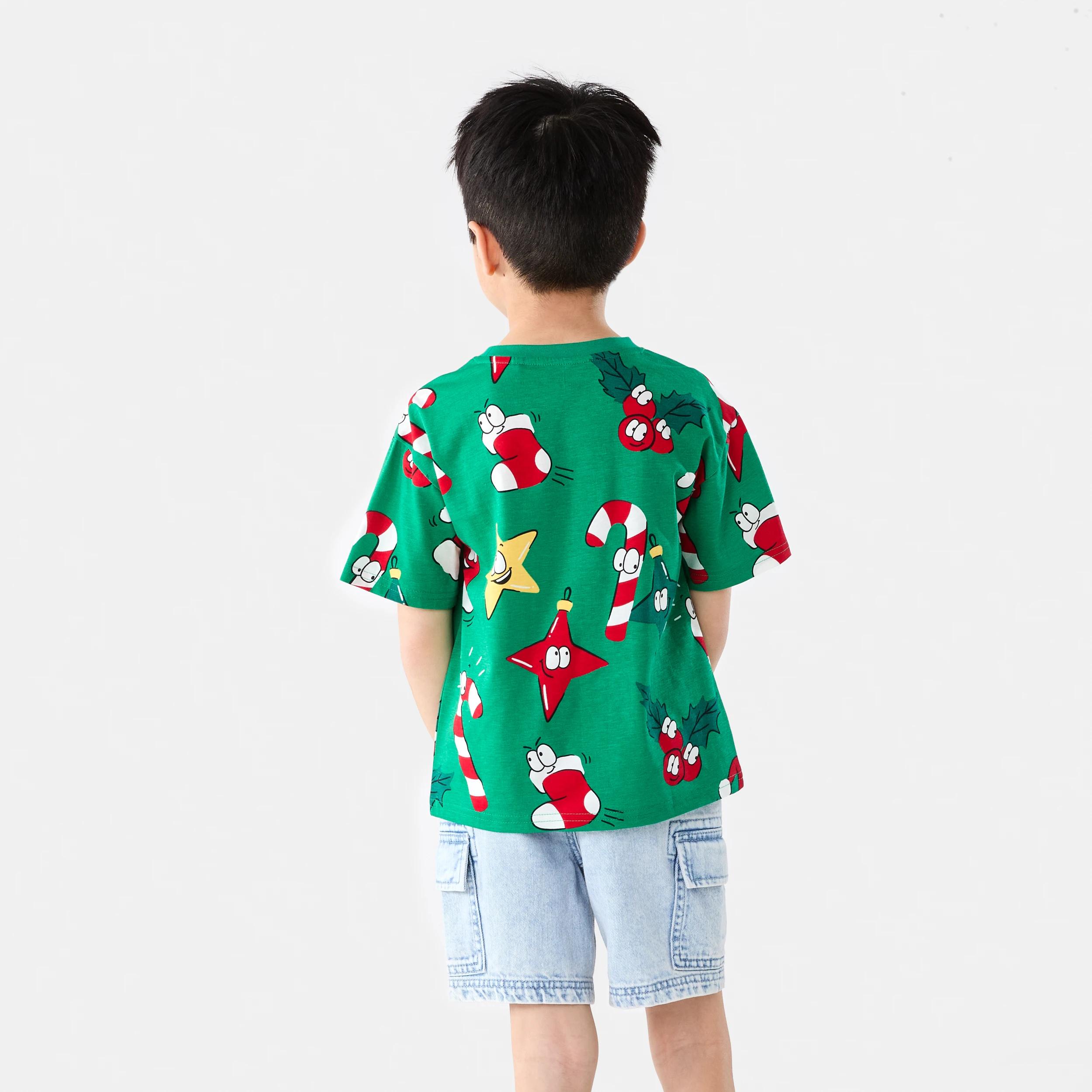 2 Christmas Print T-shirt Grn Xmas, 2 of 7