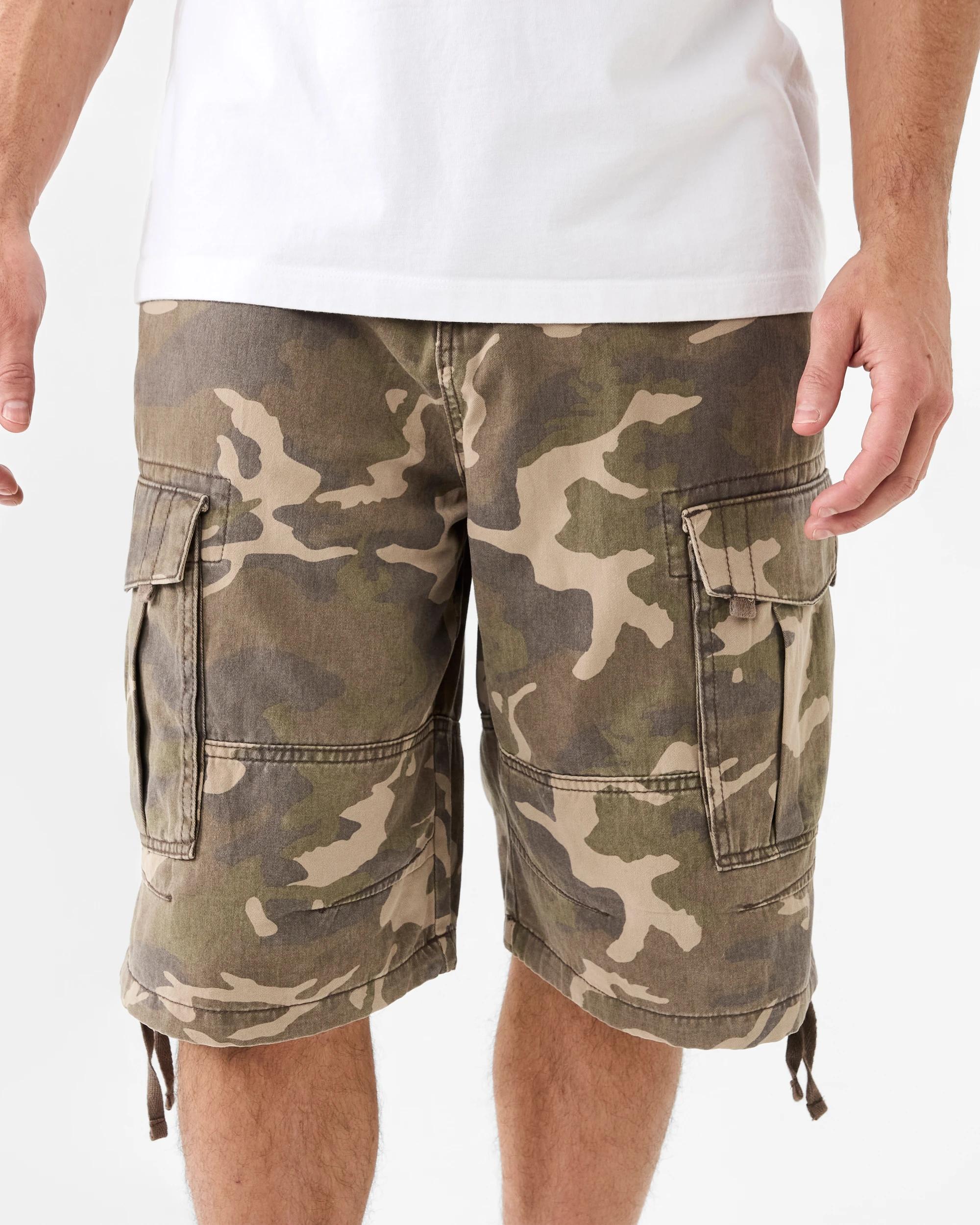 1 Baggy Cargo Shorts Grn Camo, 1 of 7