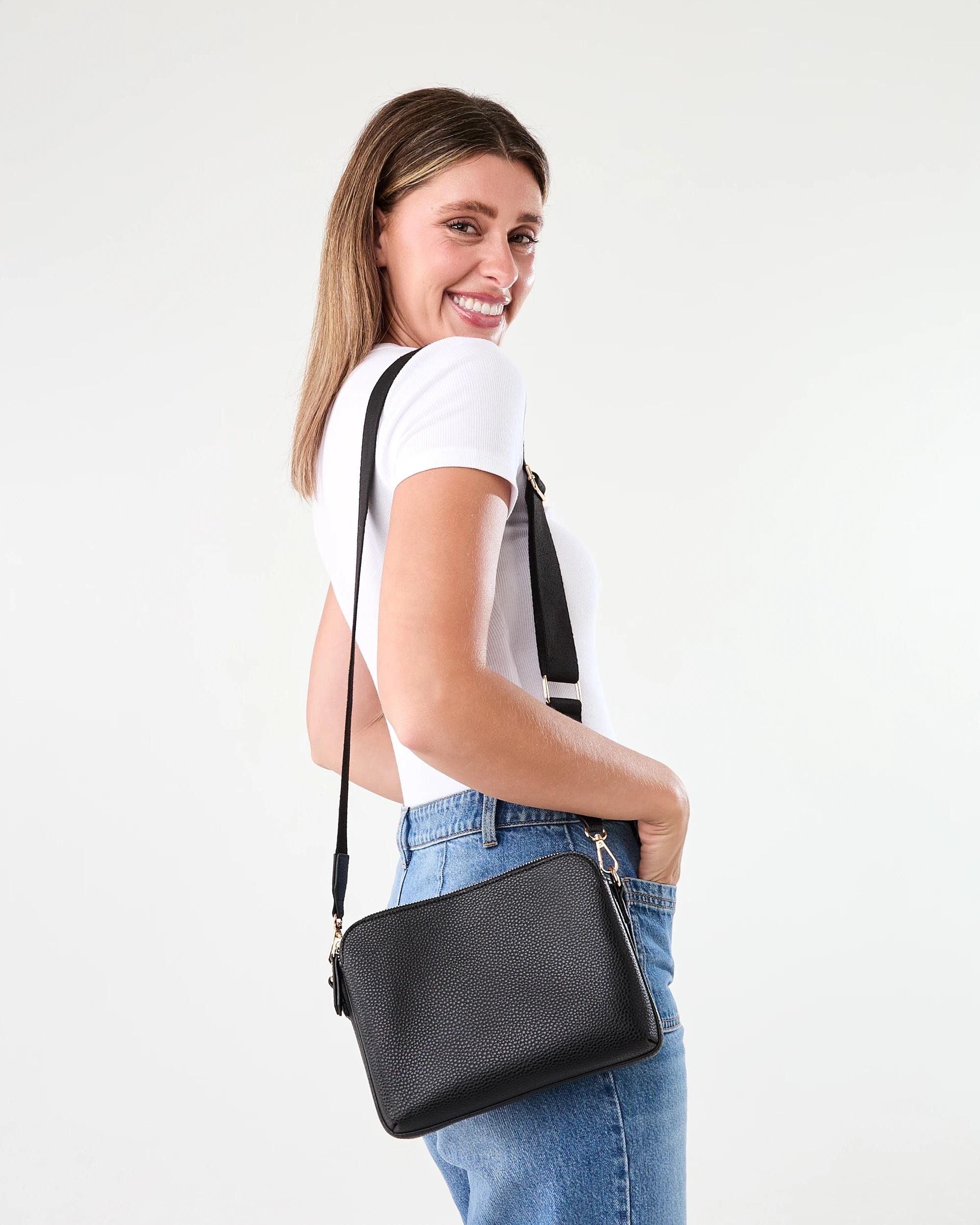 5 Double Pocket Crossbody Bag BLACK, 5 of 6