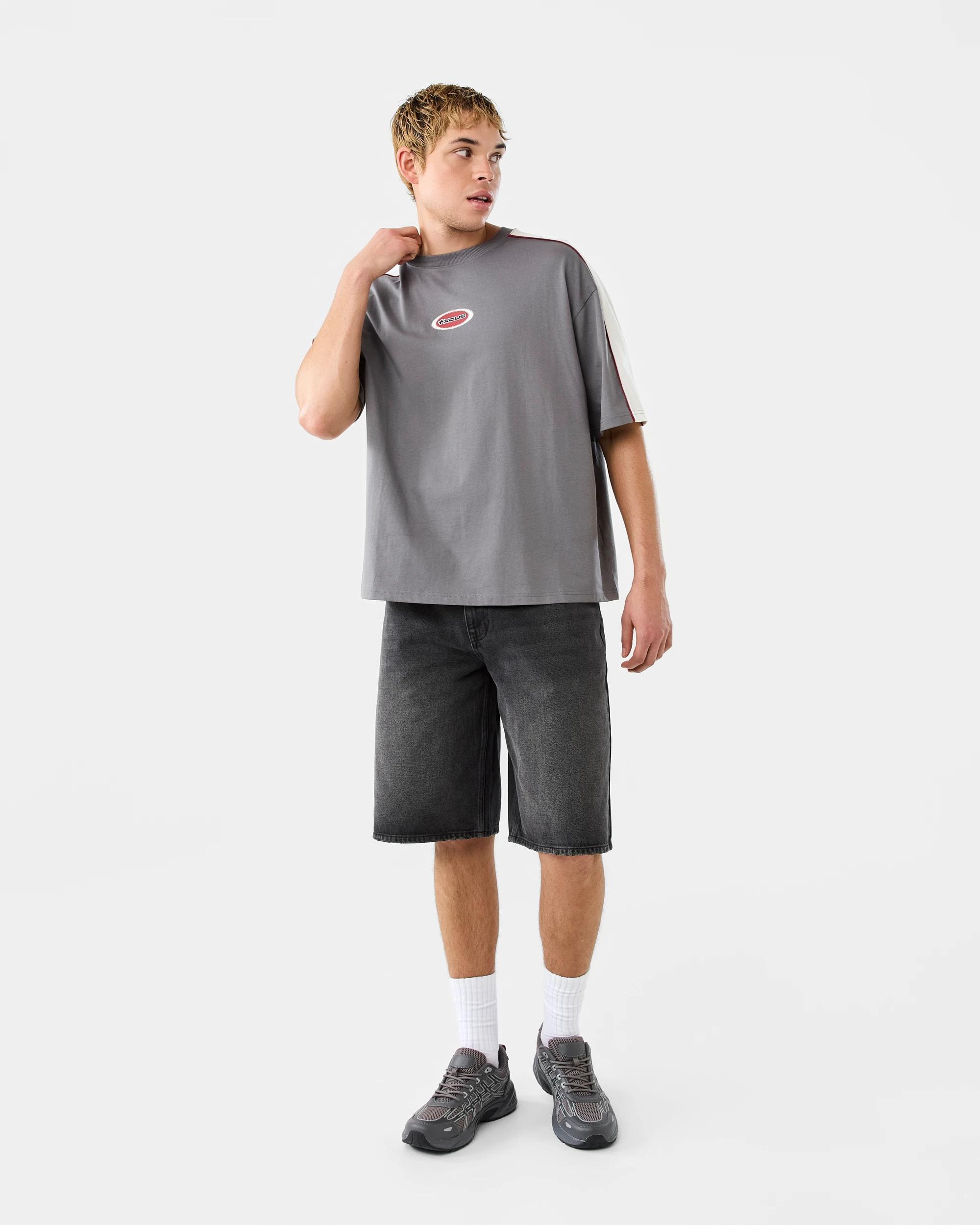 2 Baggy Denim Shorts Blk Tour, 2 of 6