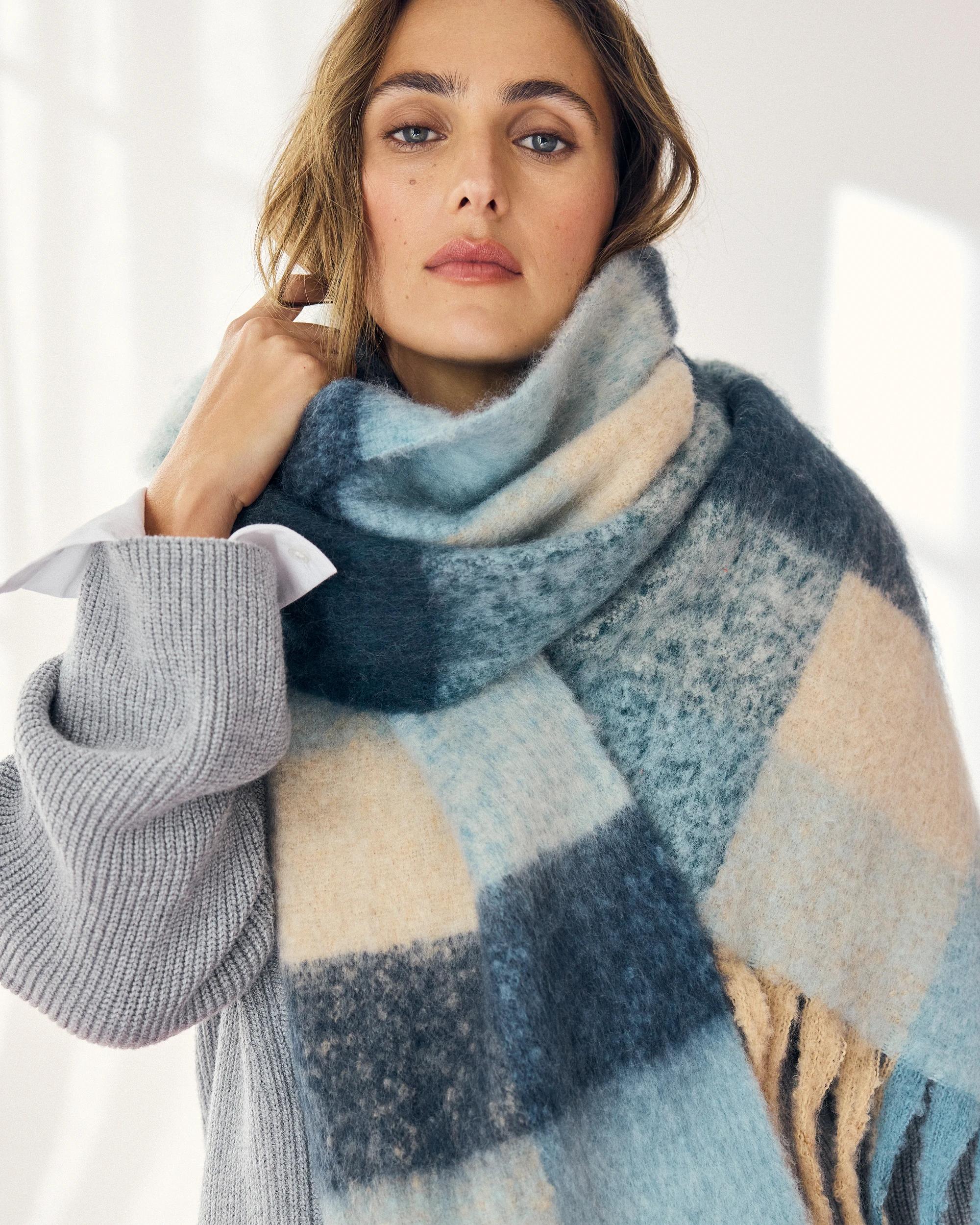 4 Target Woman Brushed Check Scarf TEAL, 4 of 5