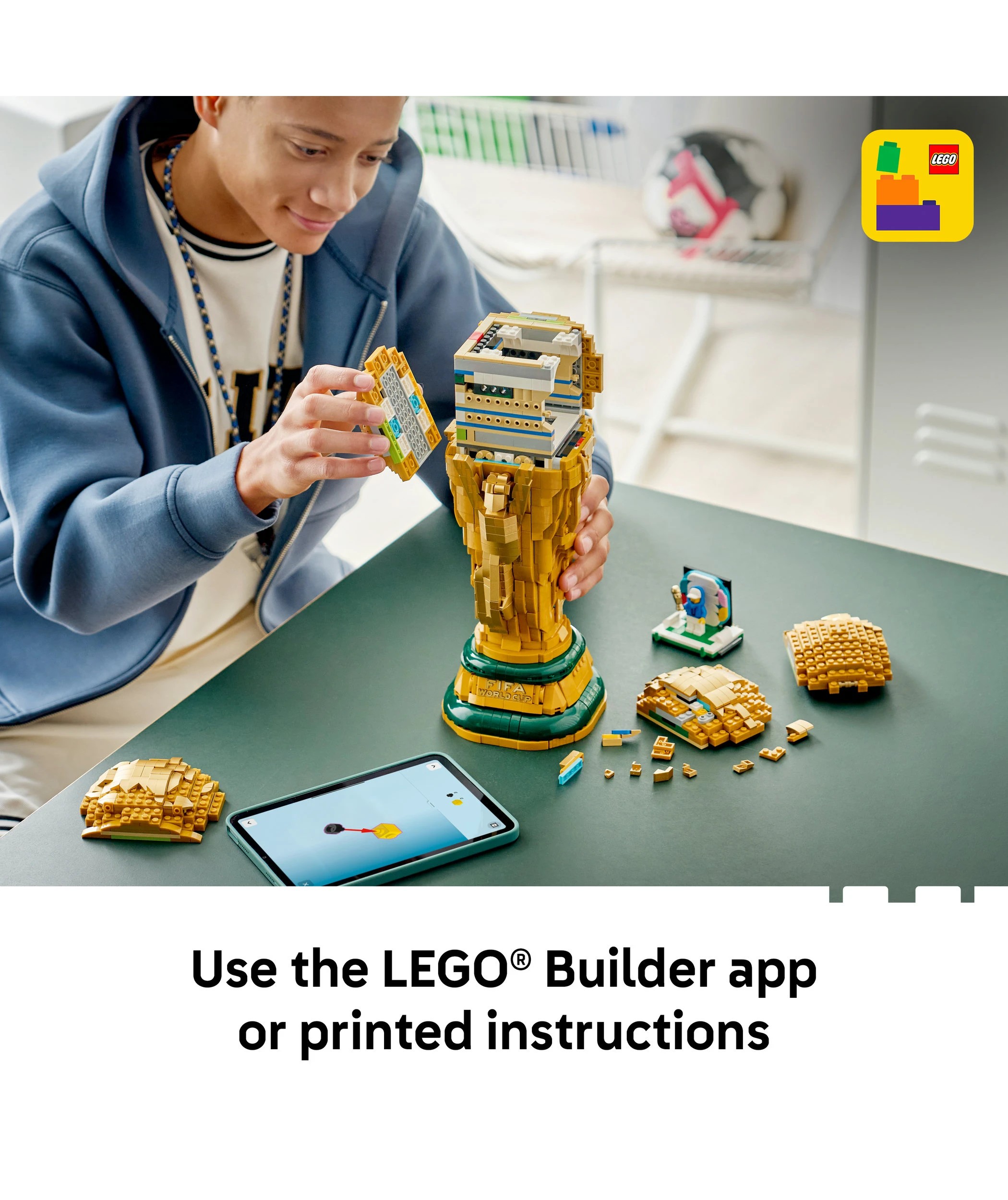 7 LEGO Editions Football FIFA World Cup Official Trophy 43020, 7 of 10