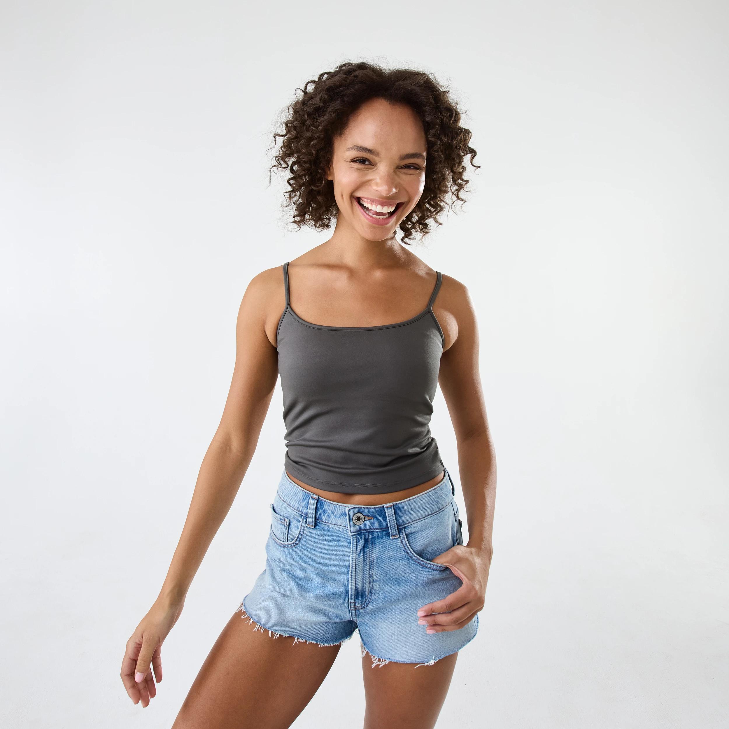 7 Contour Shelf Cami Magnet, 7 of 7