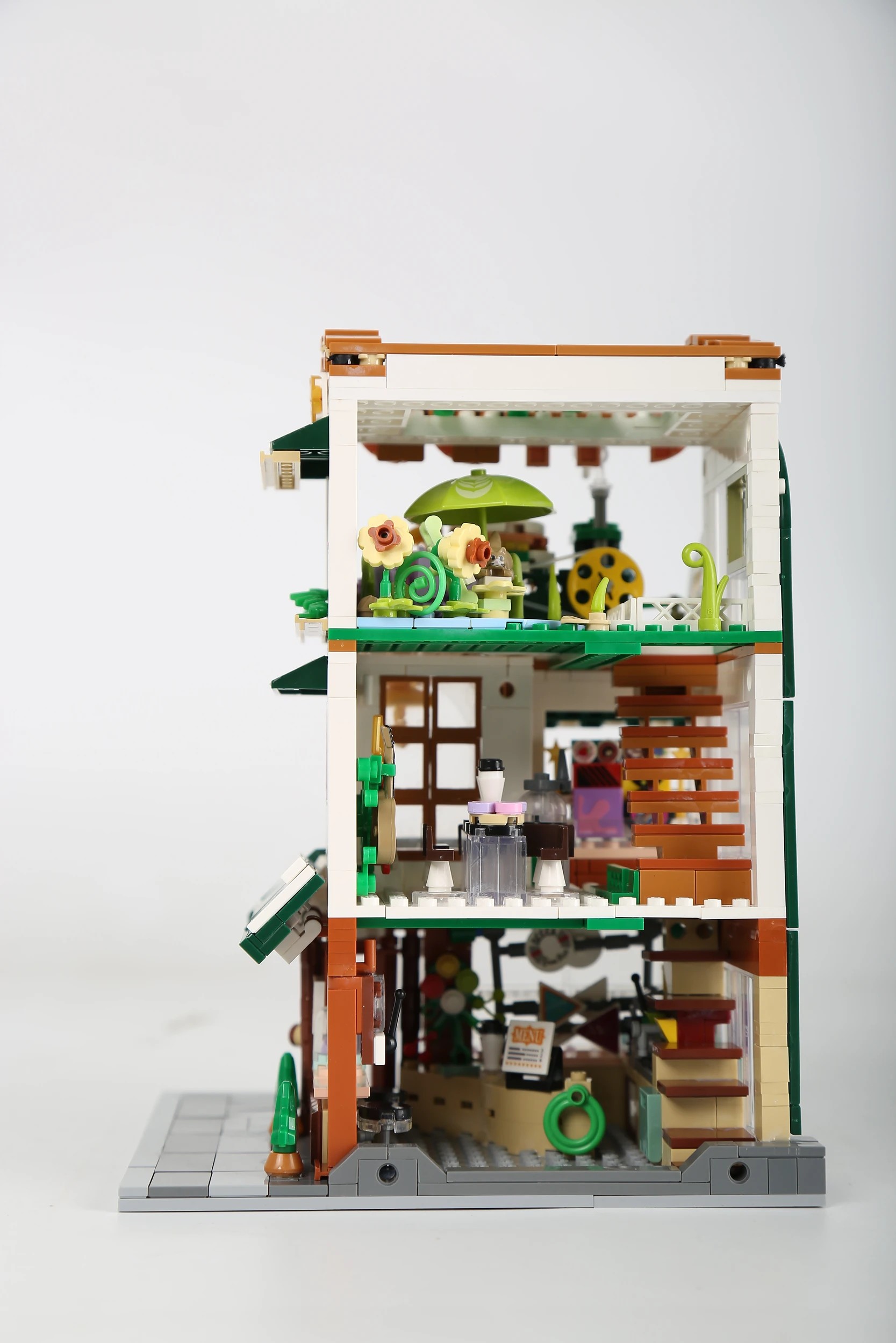 4 1075 Piece Mini Blocks Building Series: Coffee Shop, 4 of 7