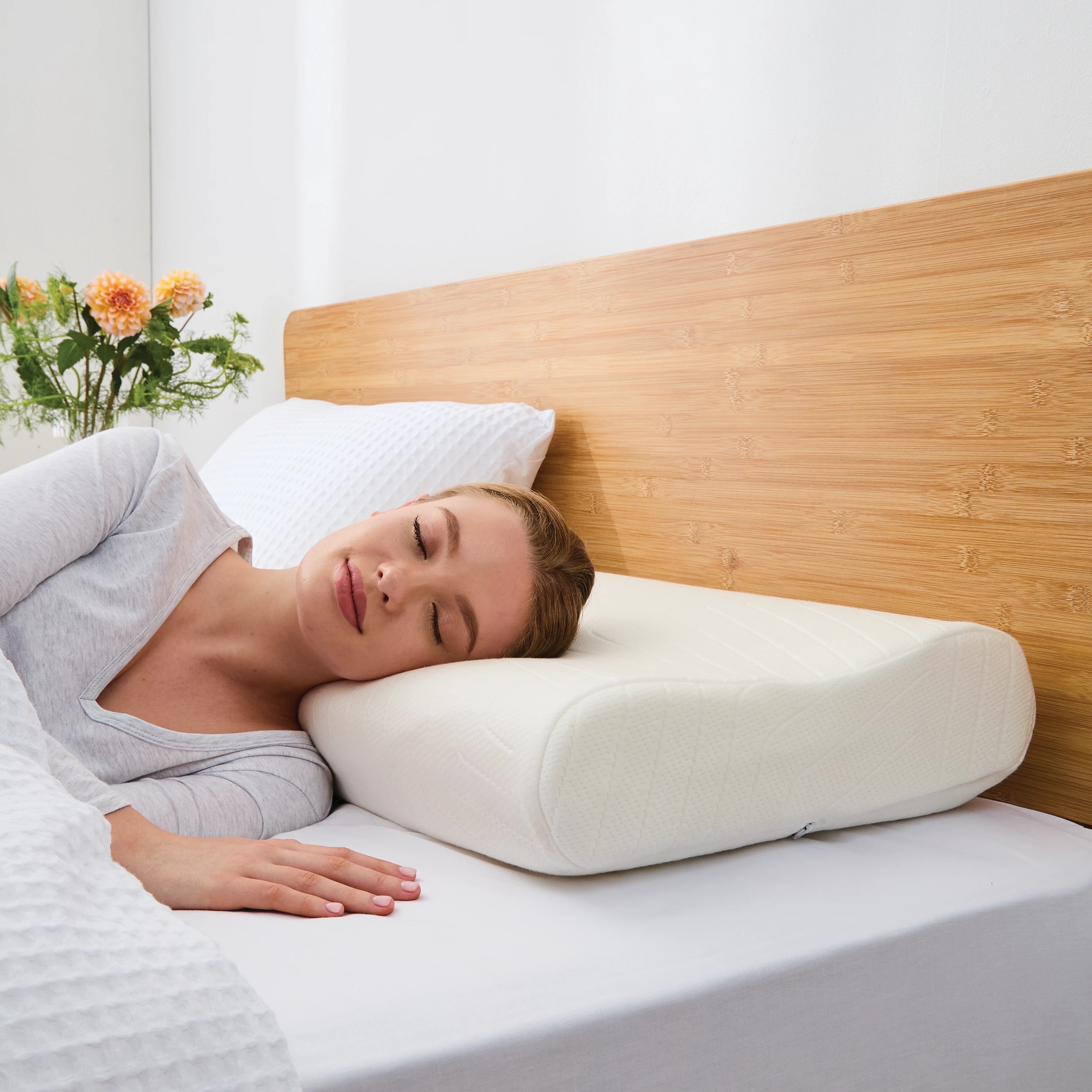 3 Adjustable Contoured Memory Foam Pillow, 3 of 10