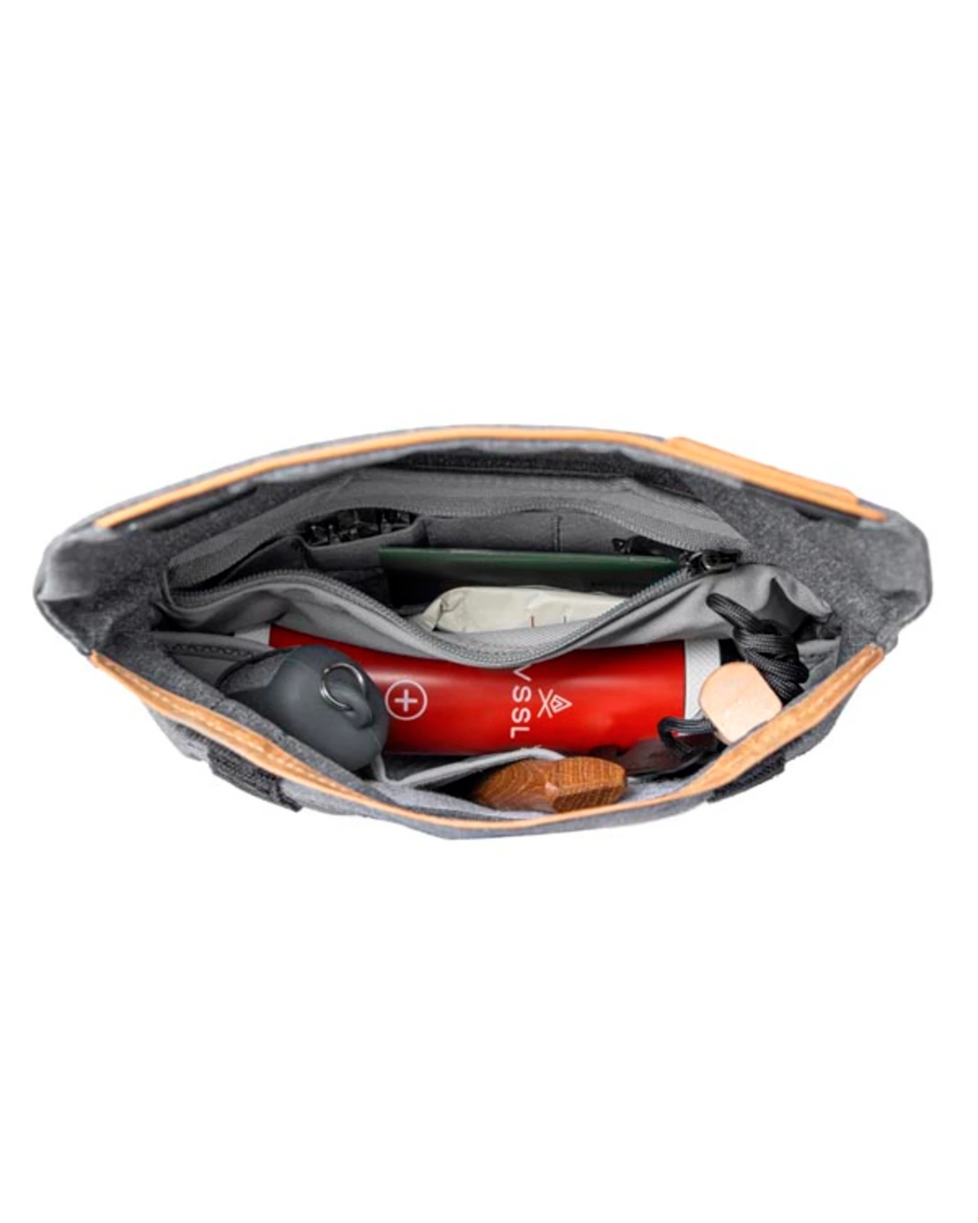 2 Peak Design Field Pouch V2- Charcoal, 2 of 4