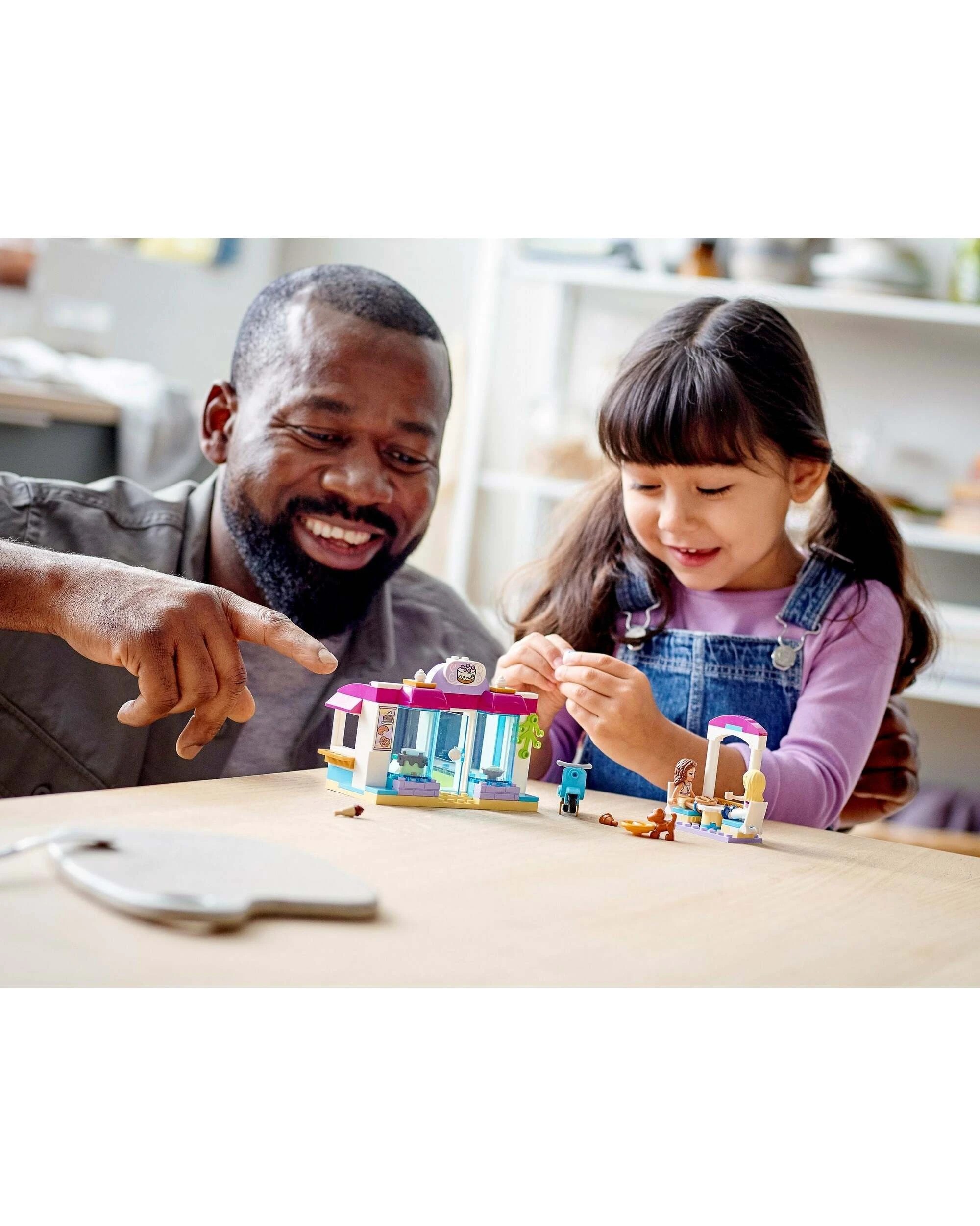 2 LEGO 41440 Heartlake City Bakery: Build & Bake Fun, 2 of 5