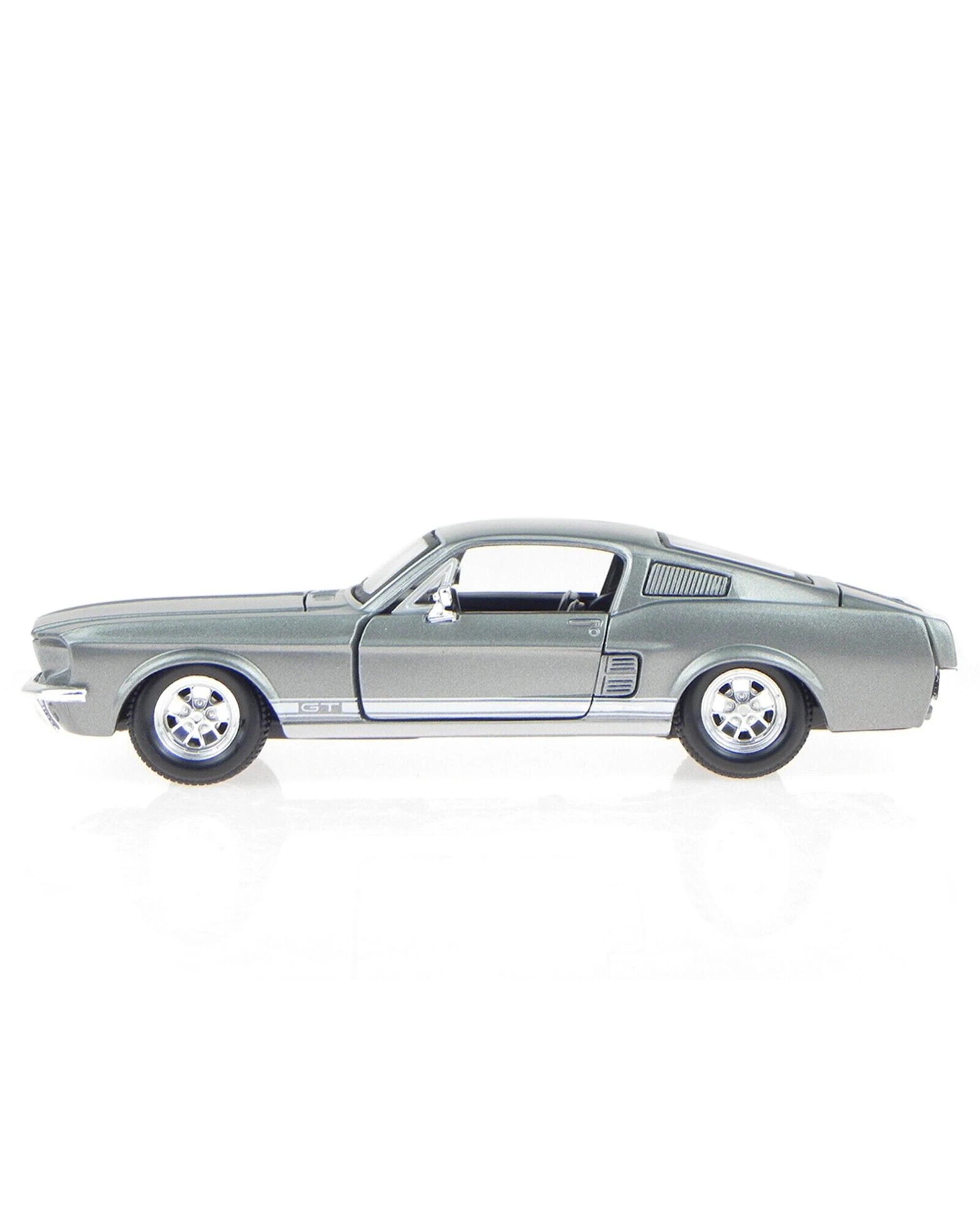 5 Maisto Special Edition 1967 Ford Mustang GT 1:24 Scale Model Car, 5 of 6