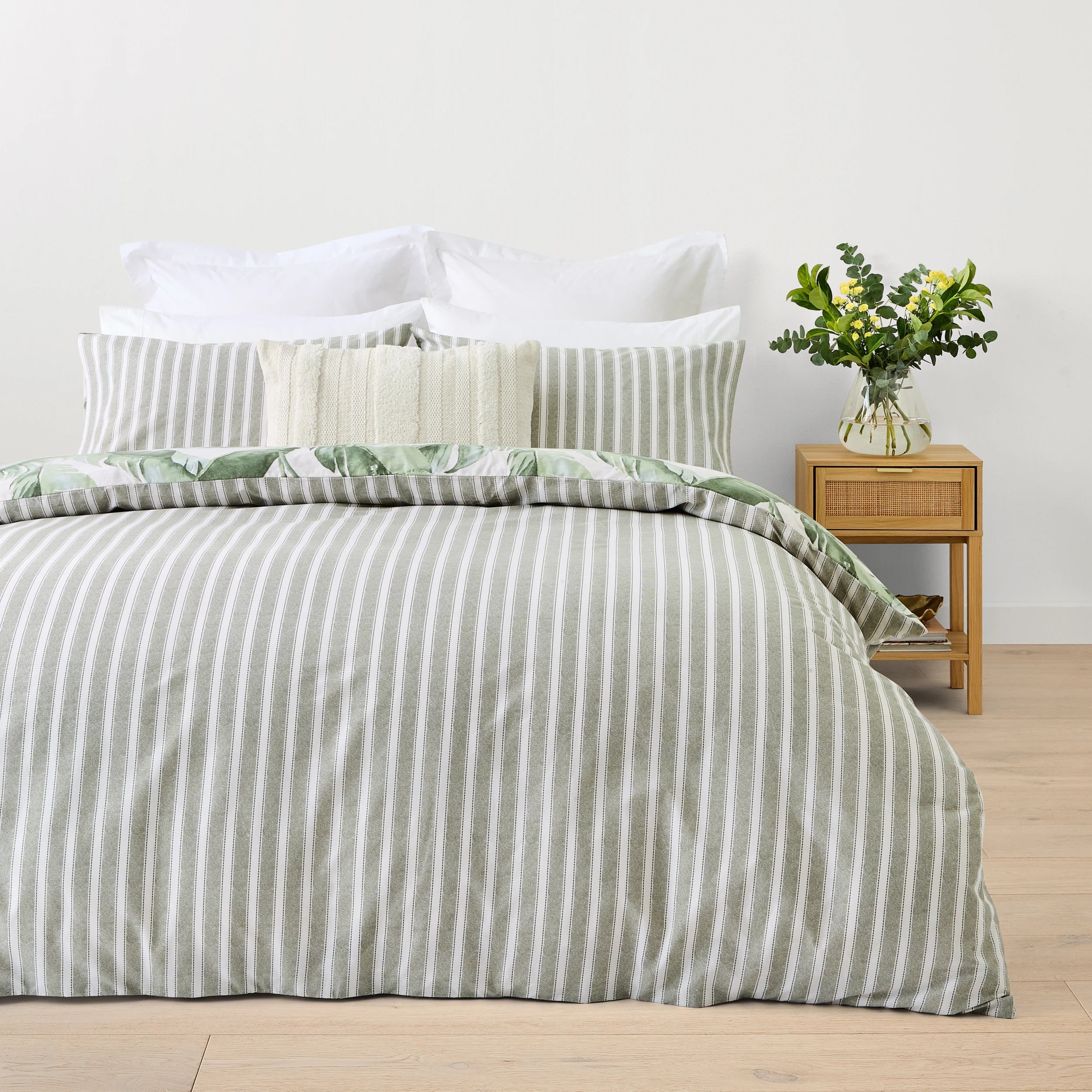 2 Serena Cotton Rich Reversible Quilt Cover Set - King Bed, 2 of 6