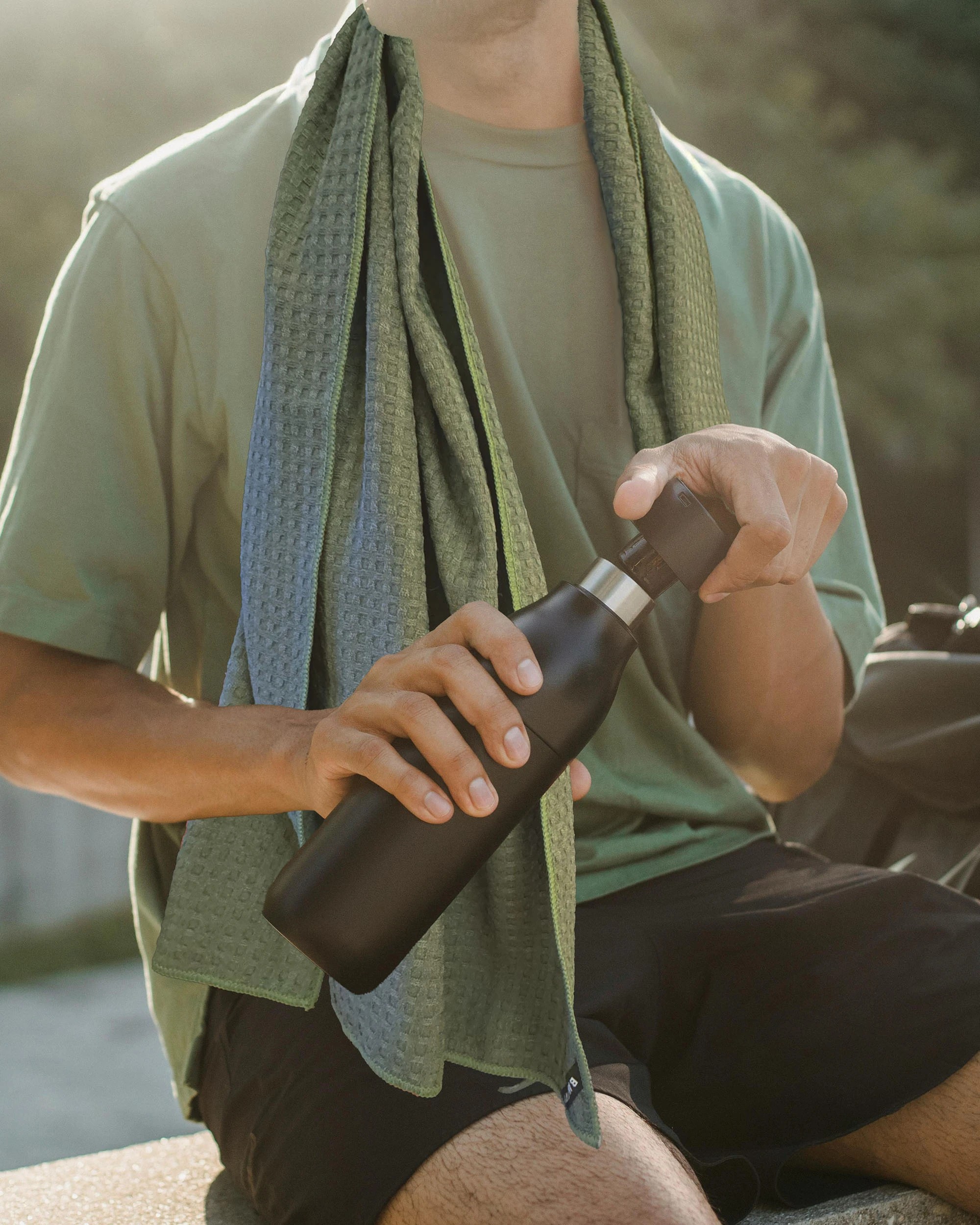 3 Bambury Matrix Microfibre Gym Towel With Zip Pocket Quick Drying 60 x 120cm - Green, 3 of 4