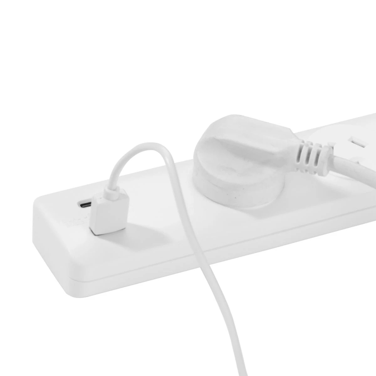 3 Arlec 3 Outlets 2 USB A&C Powerboard, 3 of 5