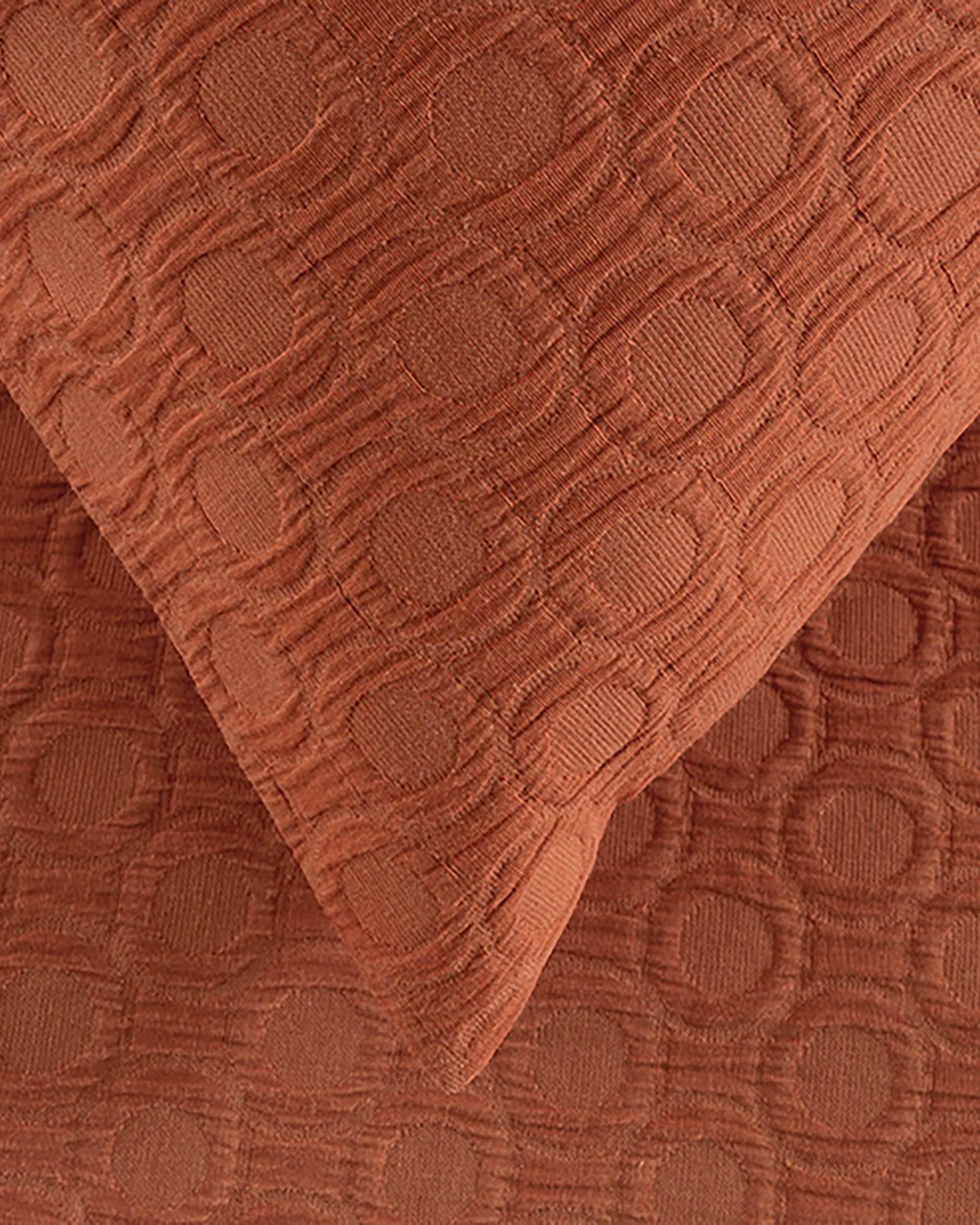 4 Bambury Luna Jacquard Cotton-Polyester Blend  Easy Care Machine Washable  Quilt Cover Set  Rust - Queen Bed - Red, 4 of 4