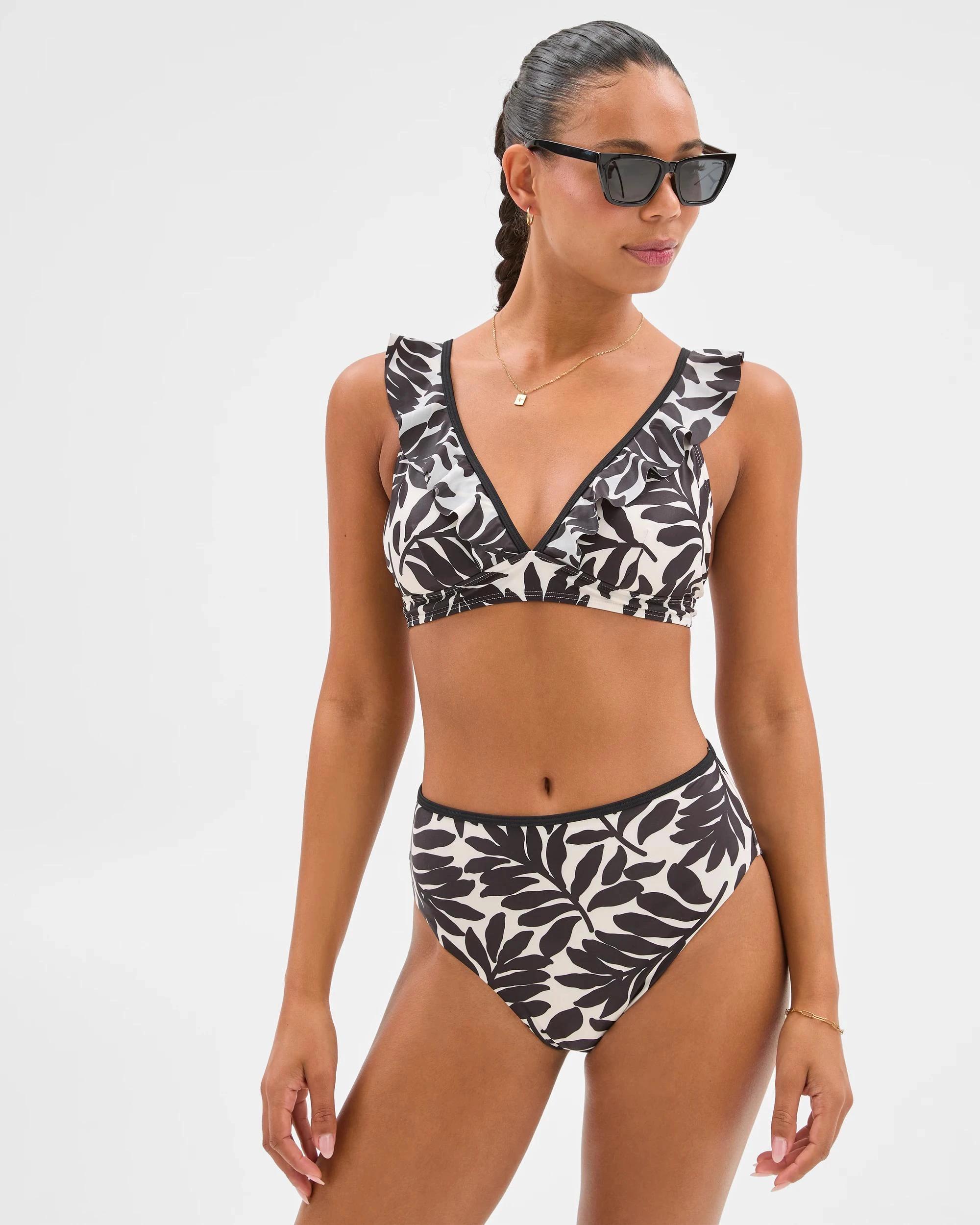 3 Target Resort Smooth Frill Bikini Top BLACK/WHITE PALM, 3 of 6