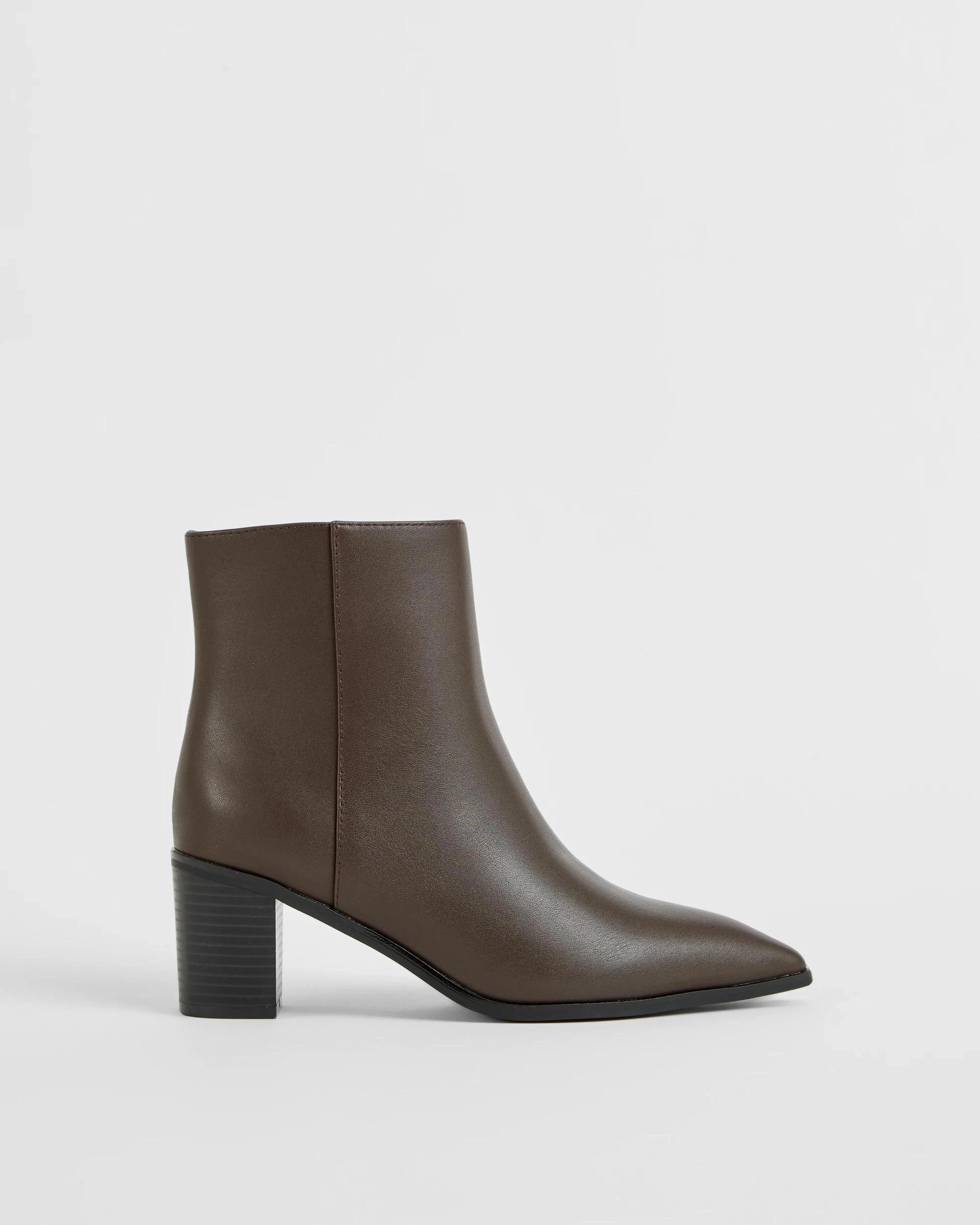 1 Target Woman Ruby Genuine Leather Block Heel Point Boots CHOCOLATE, 1 of 3