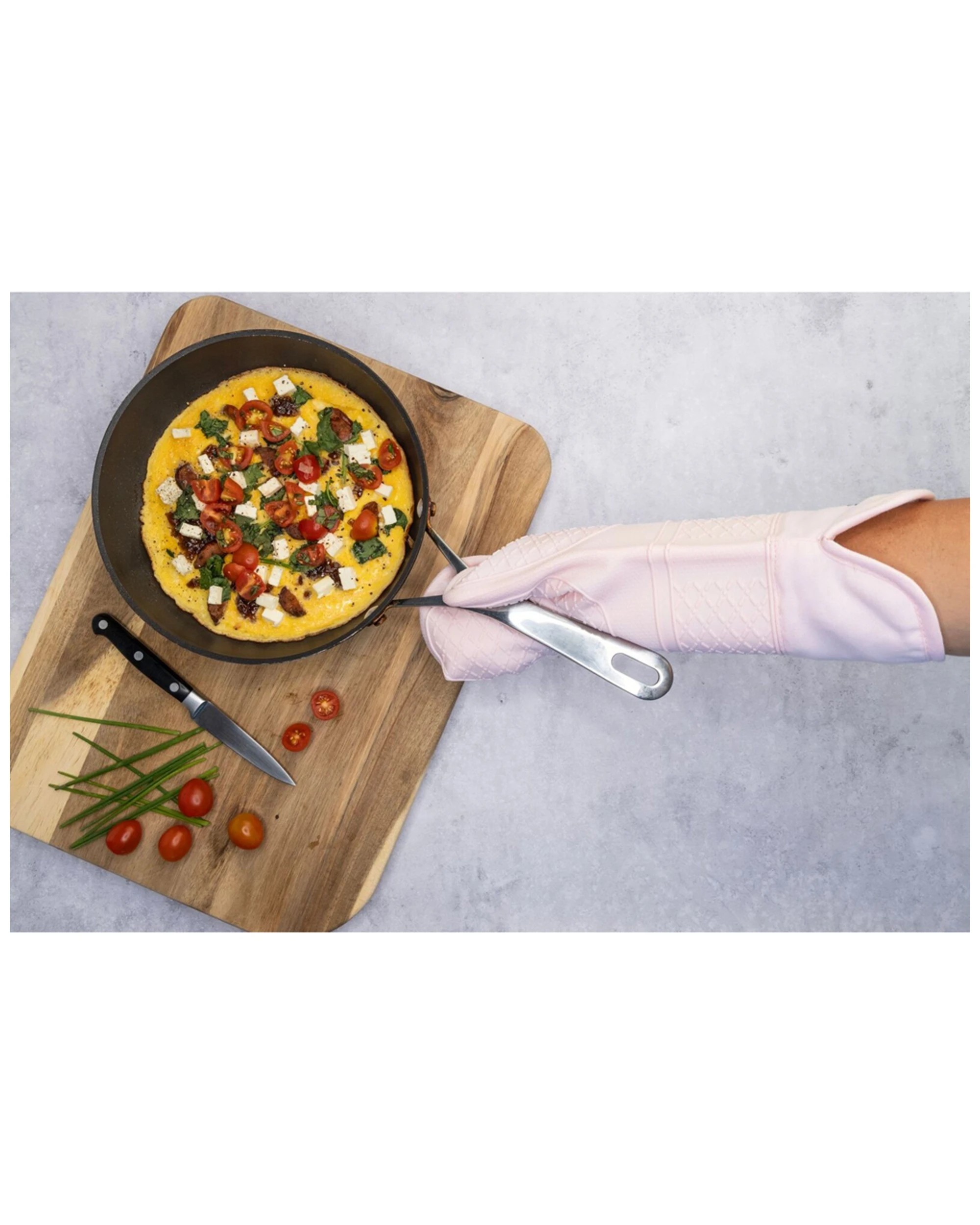 4 Cuisena Silicone and Fabric Oven Glove, Heat Resistant, Comfortable Grip, Pink - Pink, 4 of 5