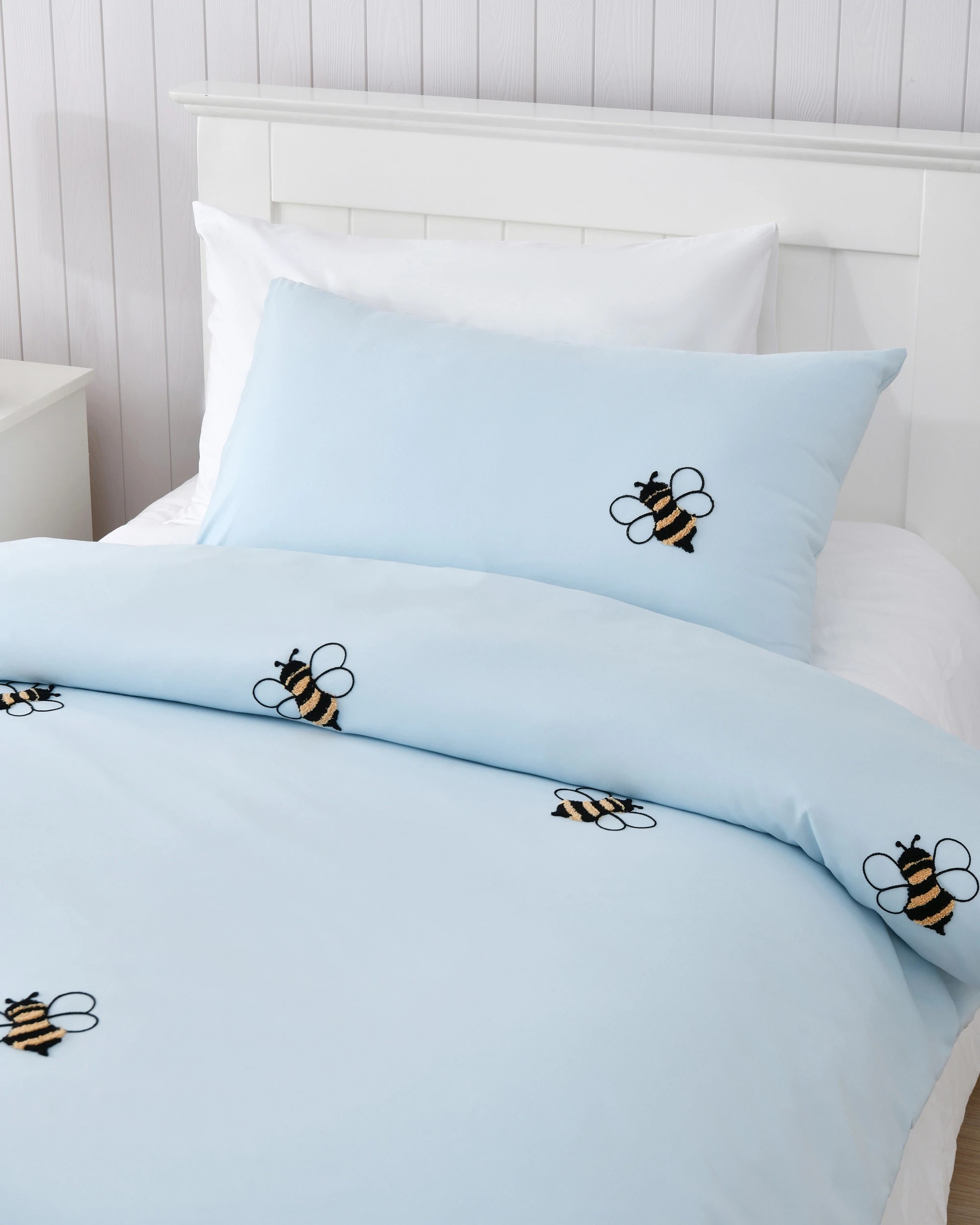 2 Jack & Ava Bumbly the Bee Embroidered Kids Quilt Cover Set - King Single Bed - Sky Blue, 2 of 7