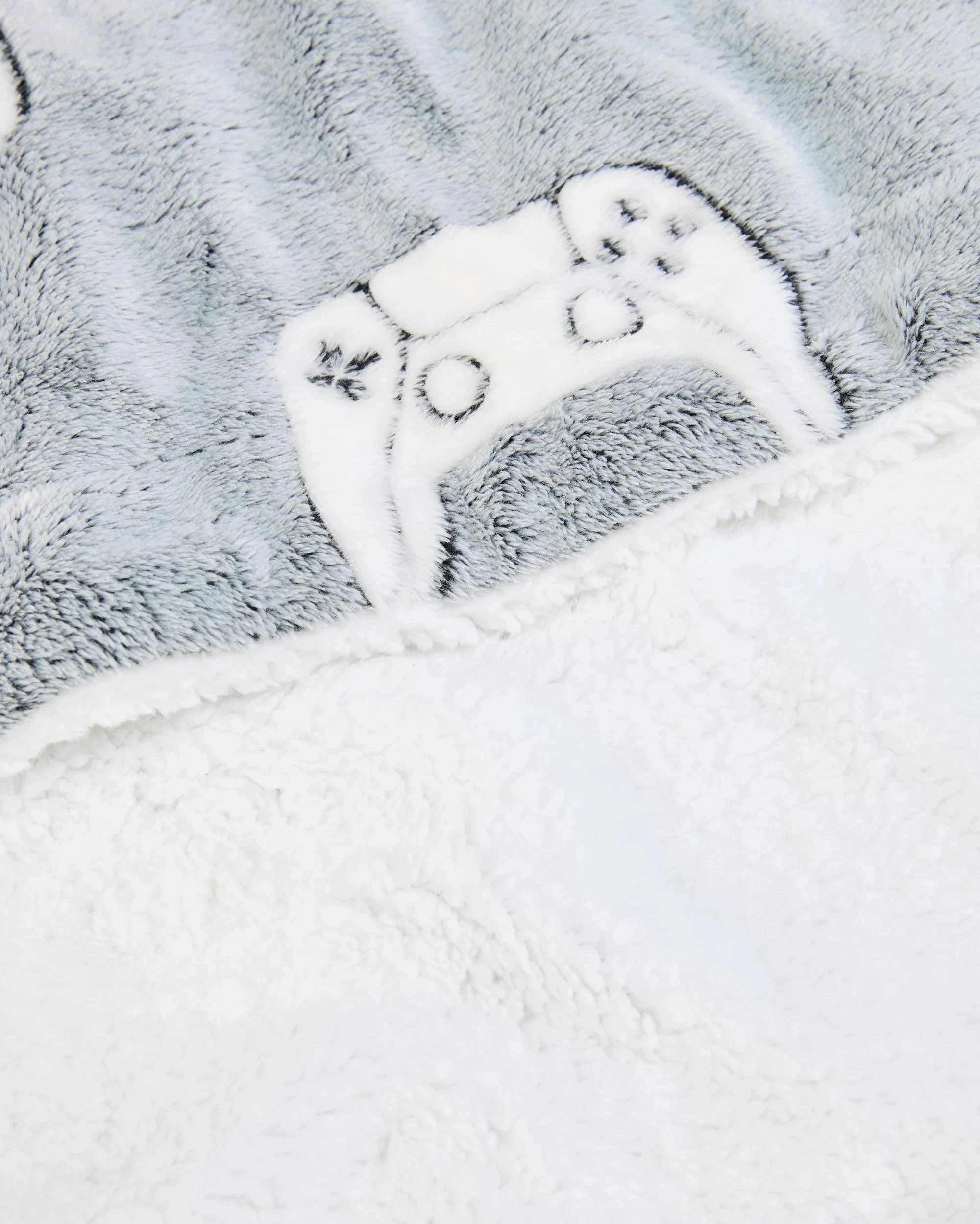 2 Target Vintage Gaming Kids Super Soft Throw - Queen Bed - Black, 2 of 3