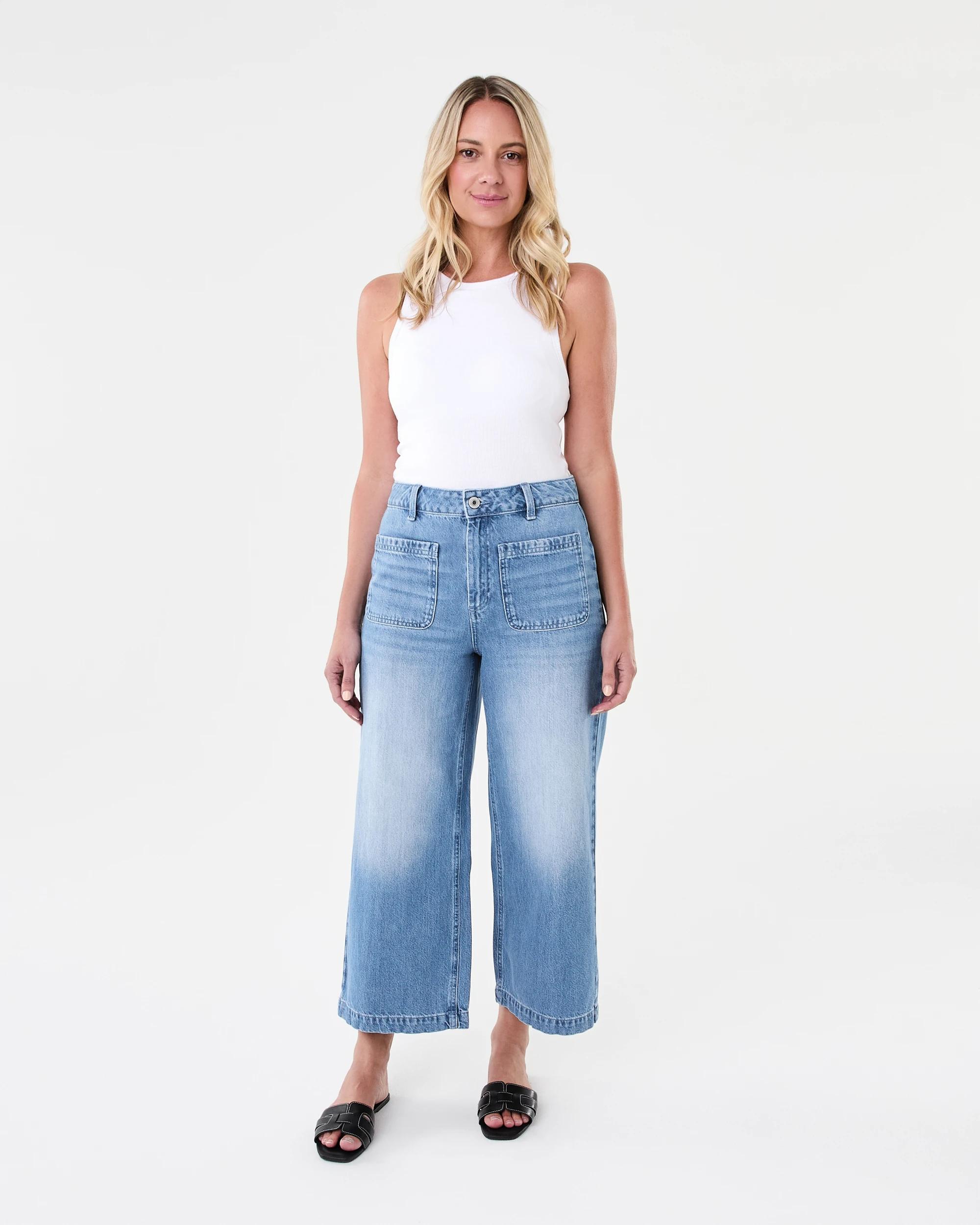 8 Cropped Wide Leg Jeans Mid Wash, 8 of 8