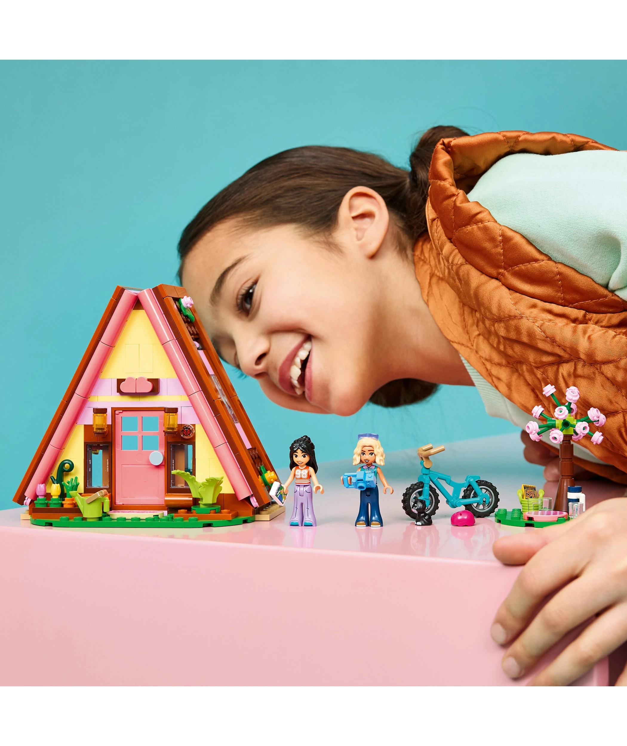 8 LEGO Friends Nature Glamping Cabin 42682, 8 of 10
