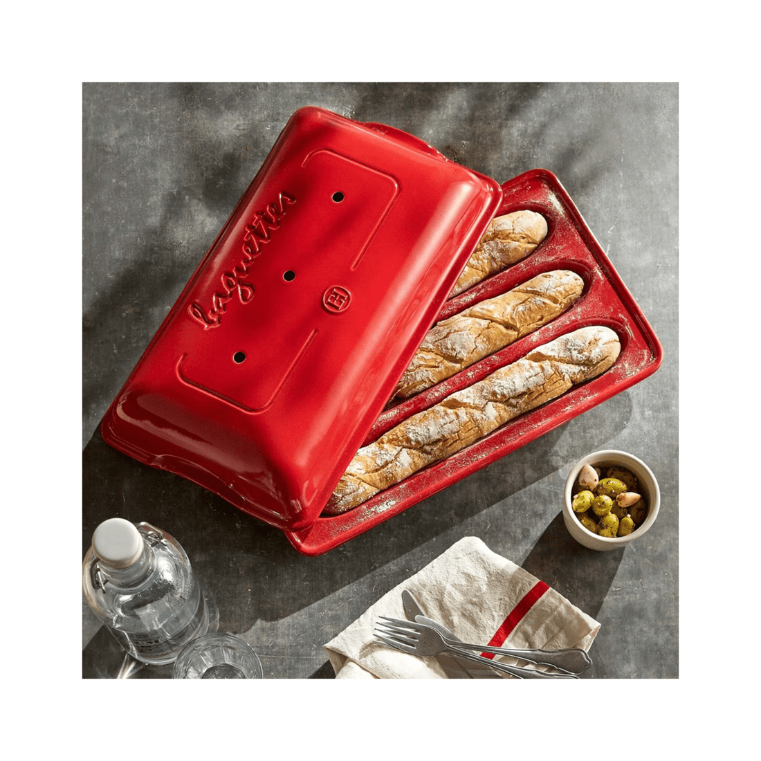 3 Emile Henry 39cm Ceramic Baguette Baker Dish W/ Lid Oven Baking Rect Burgundy
 - Burgundy, 3 of 3