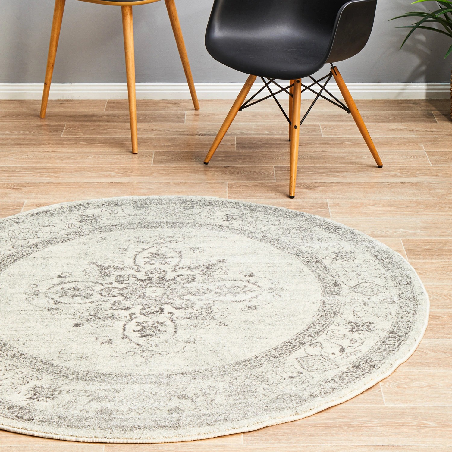 4 Common Ground Rugs Era 977 150x150cm Round - Small Pet Friendly Rug - Silver, 4 of 8