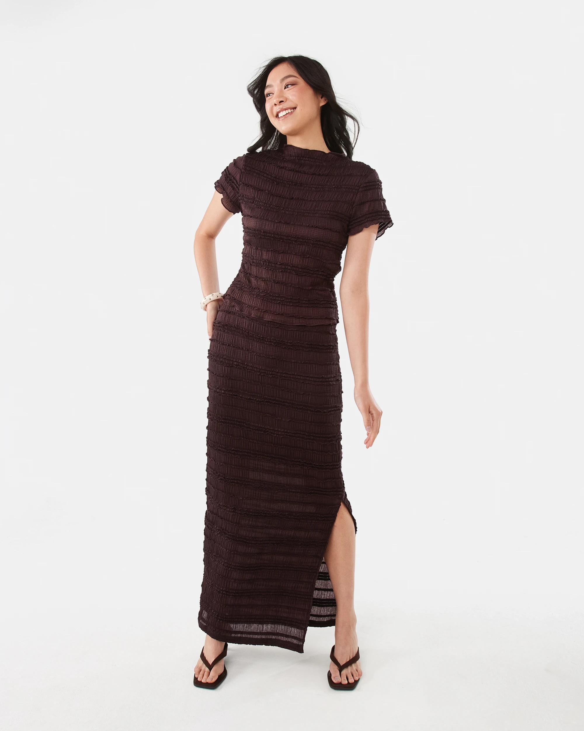 2 Short Sleeve Textured T-shirt Melt Brown, 2 of 8