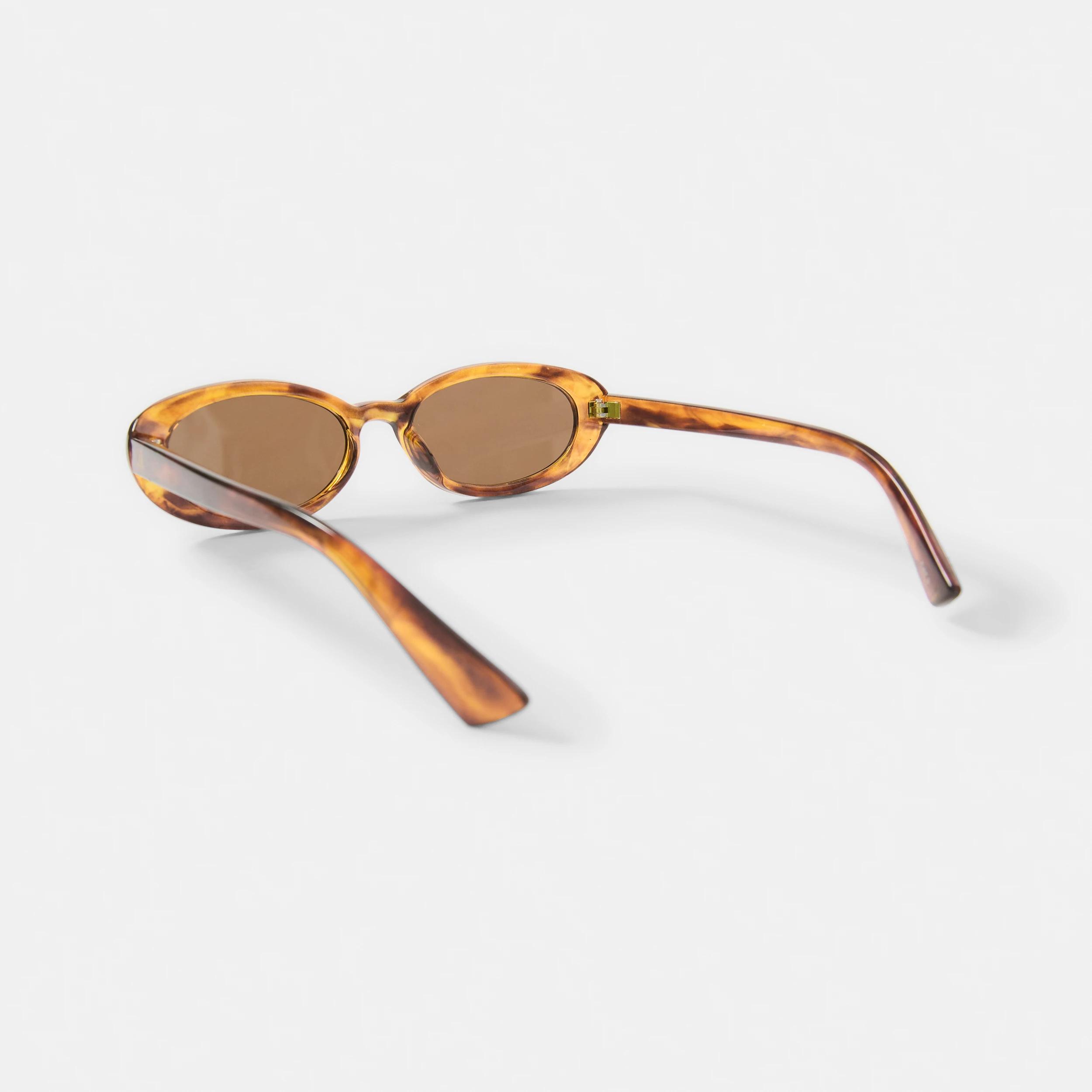 2 Oval Shape Sunglasses Tort, 2 of 10