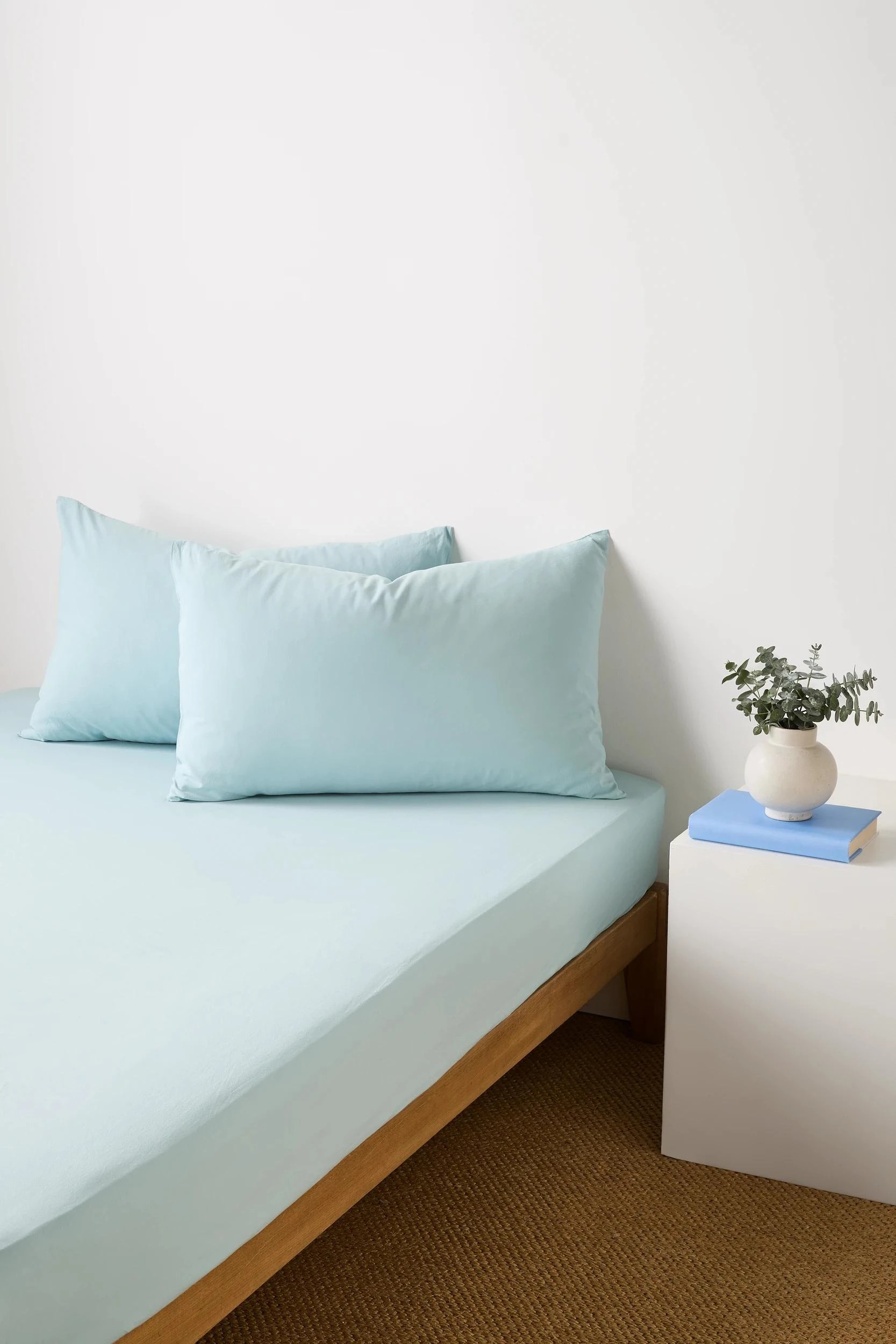 1 Arlo Cotton Stonewash Fitted Sheet - Queen Bed - Blue, 1 of 4