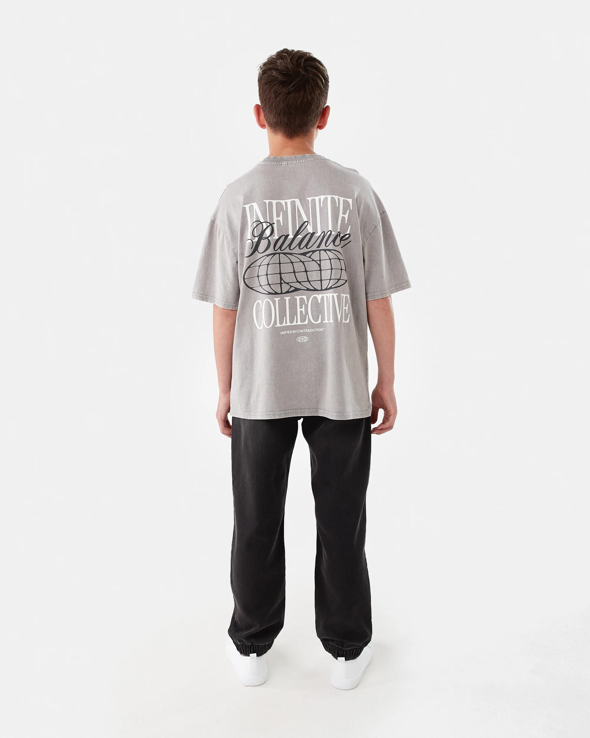 8 Short Sleeve Oversized Graphic T-shirt Gry Slogan, 8 of 8