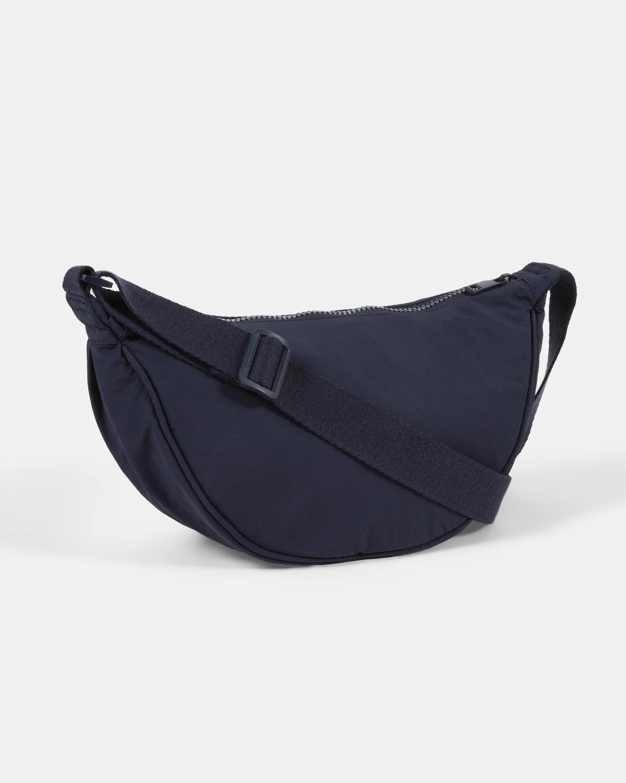 2 Urban Crescent Sling Bag Navy Blaze, 2 of 5