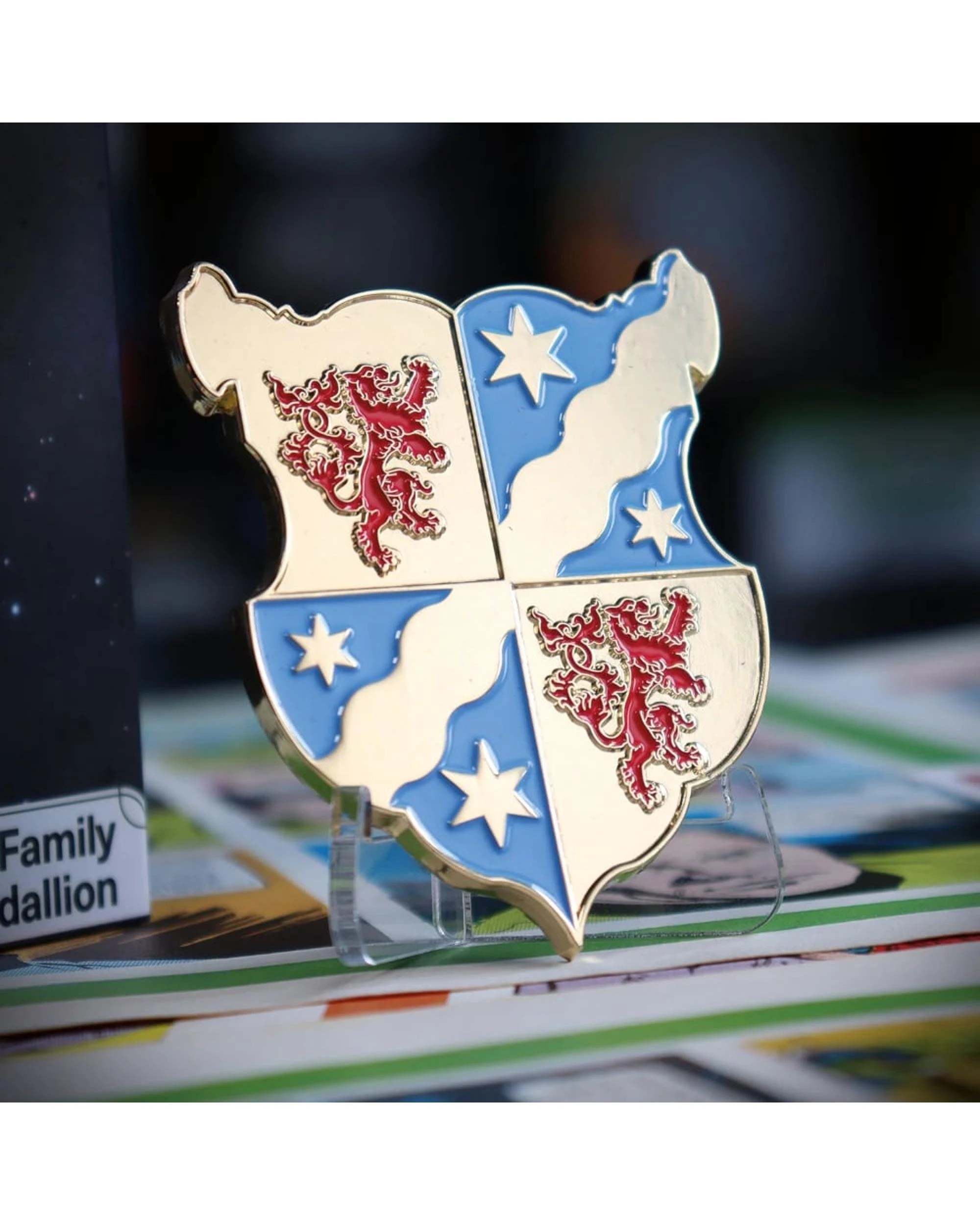 3 Star Trek Picard Family Crest Limited Edition Medallion, 3 of 4