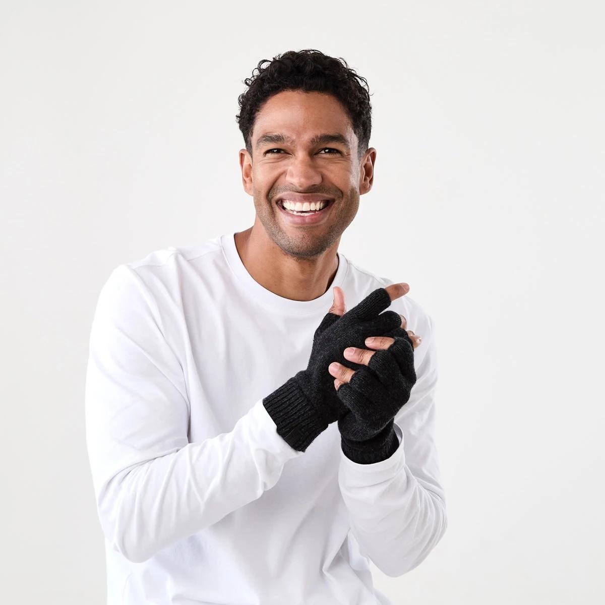 3 Wool Fingerless Gloves Gry Marle, 3 of 3
