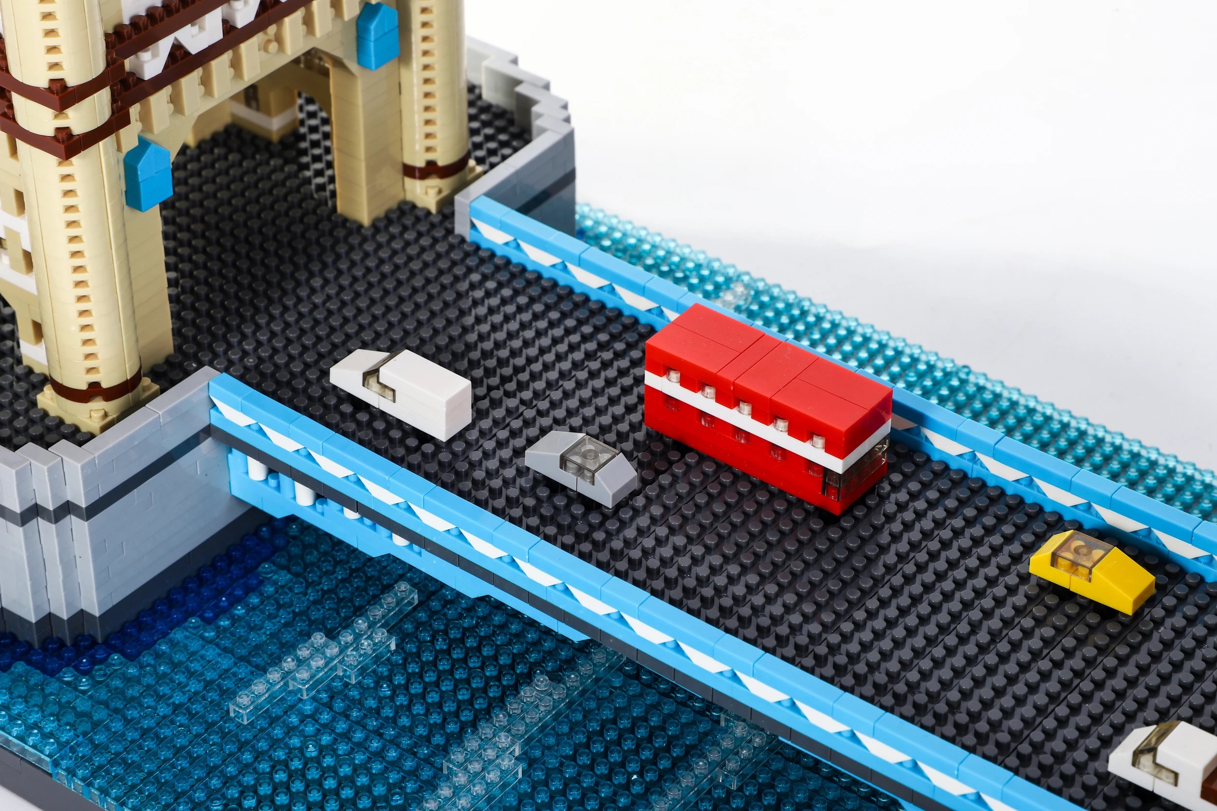 6 7853 Piece Mini Blocks Building Series: Tower Bridge, 6 of 8